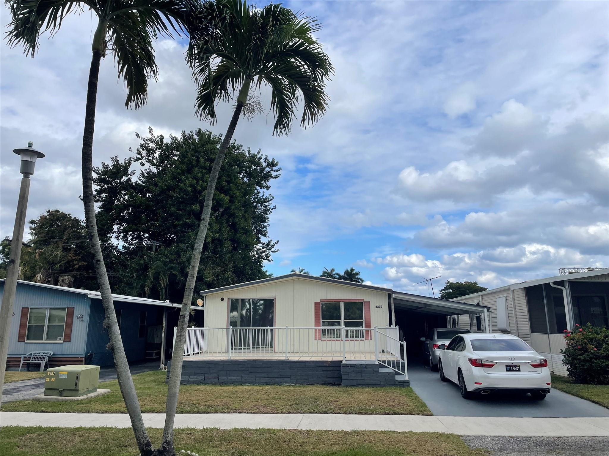 5300 SW 29th Ter