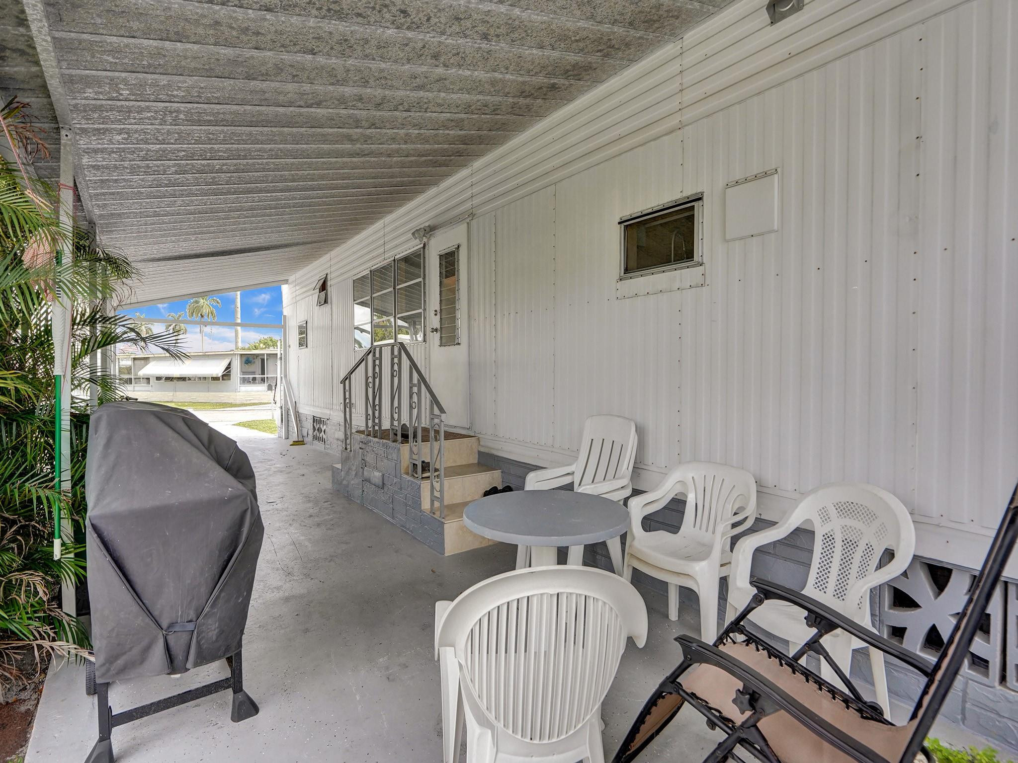 1911 SW 87th Ave