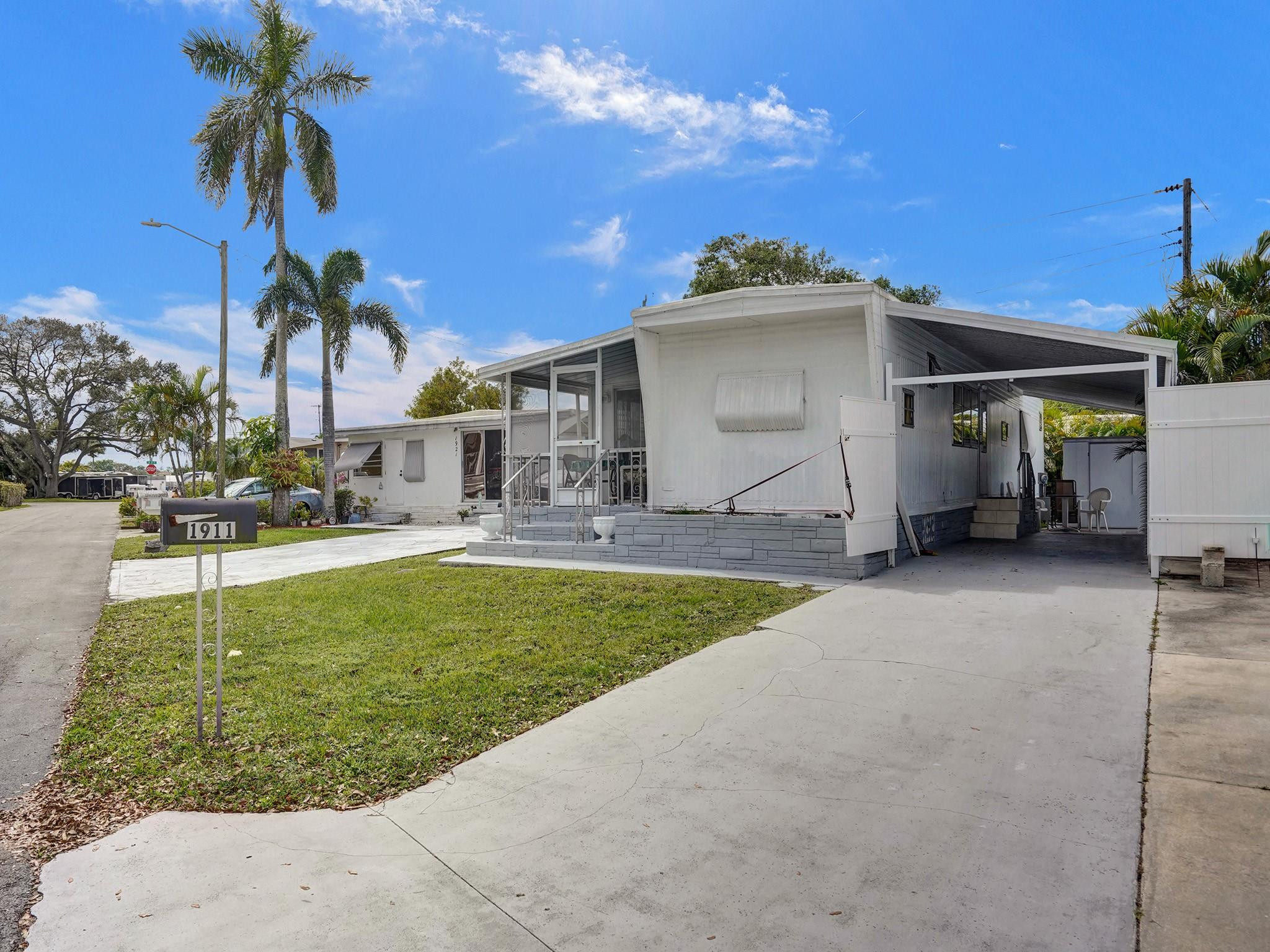 1911 SW 87th Ave