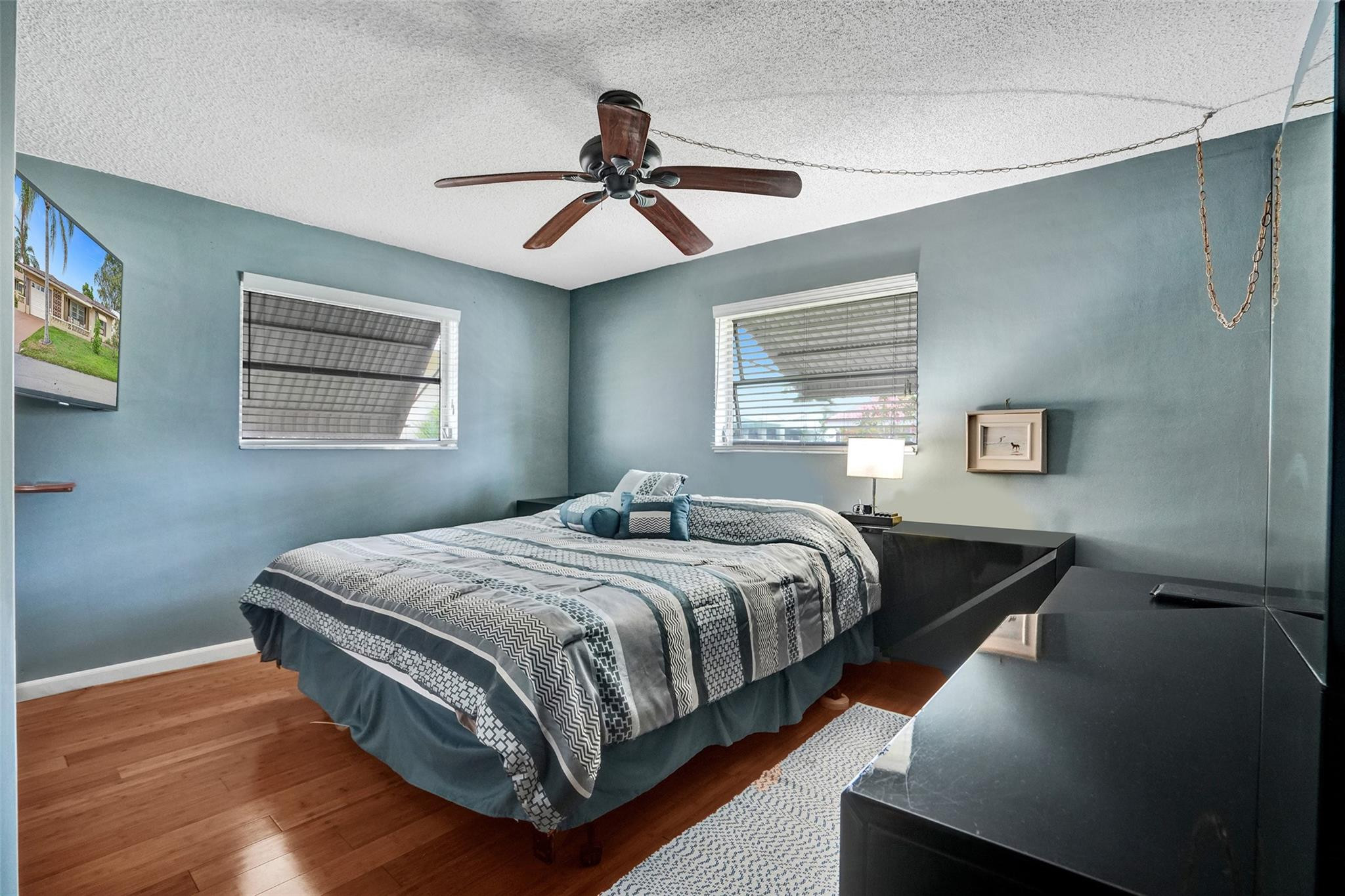 4607 NW 45th St