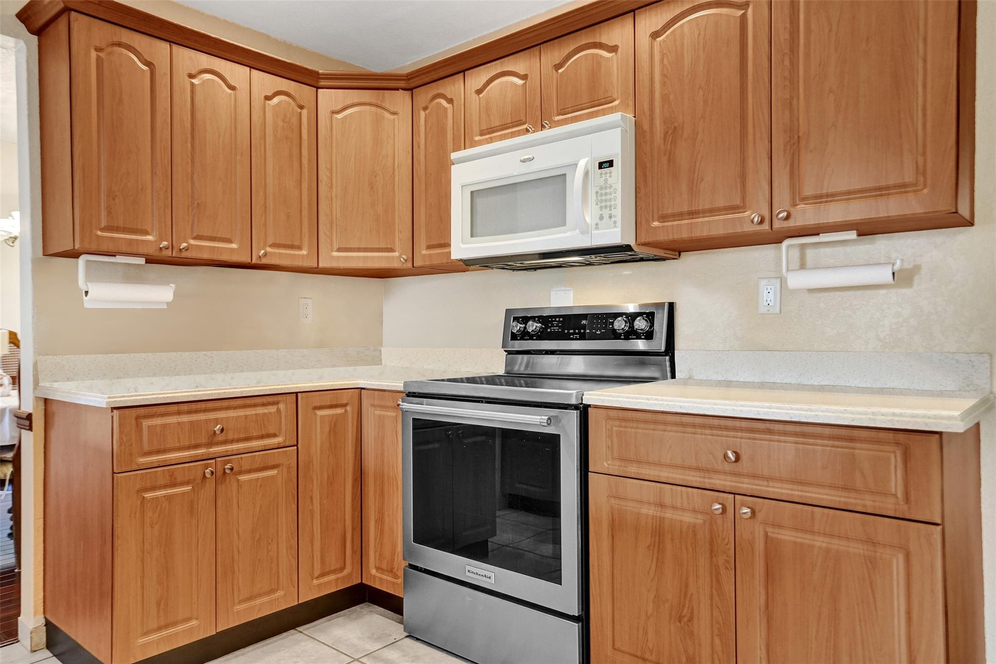 4607 NW 45th St