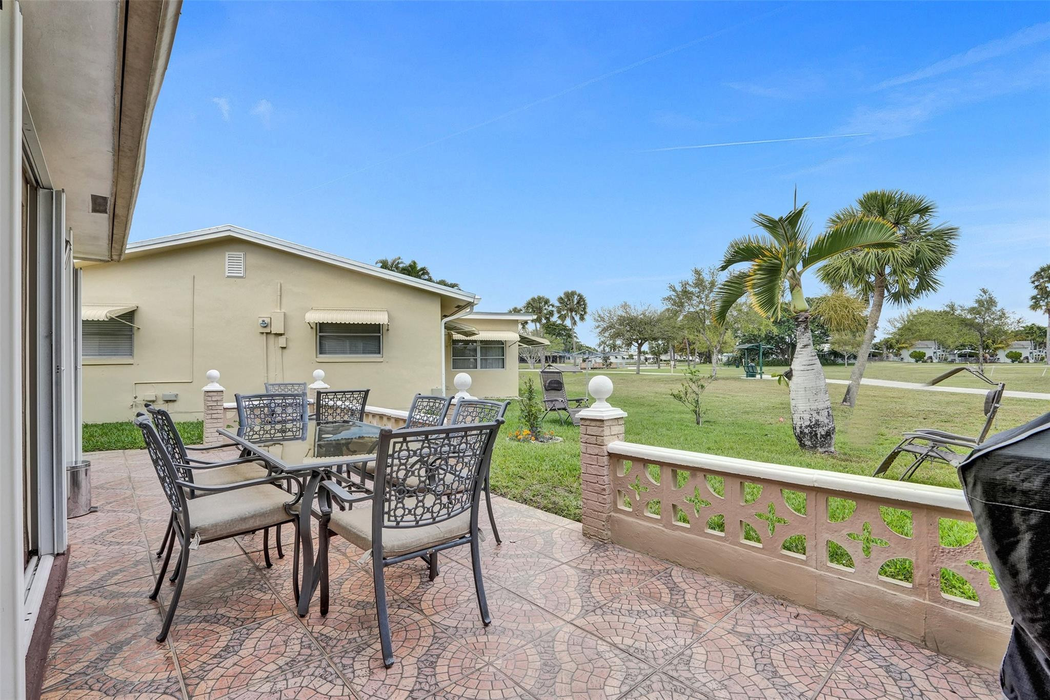 4607 NW 45th St