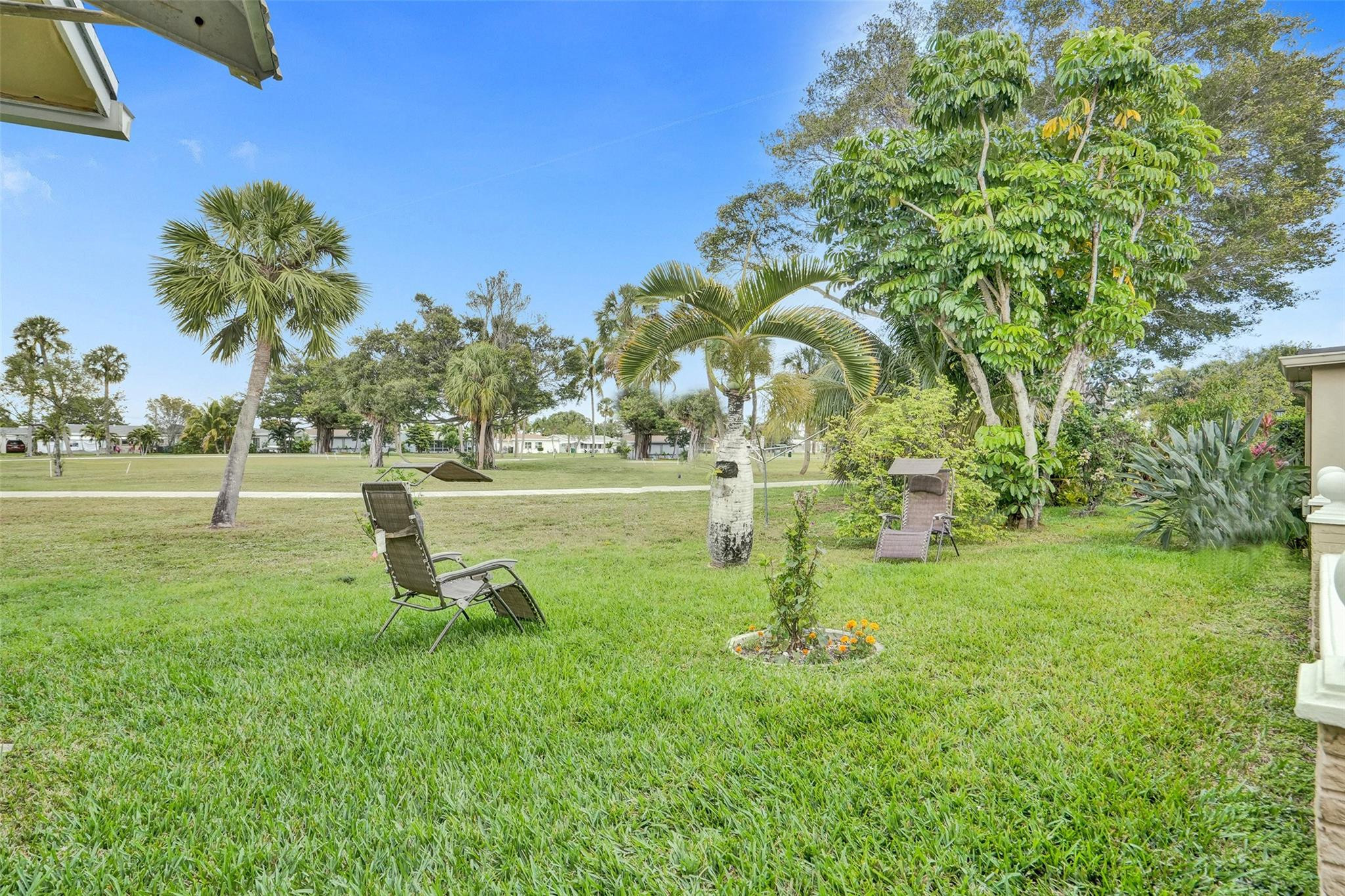 4607 NW 45th St