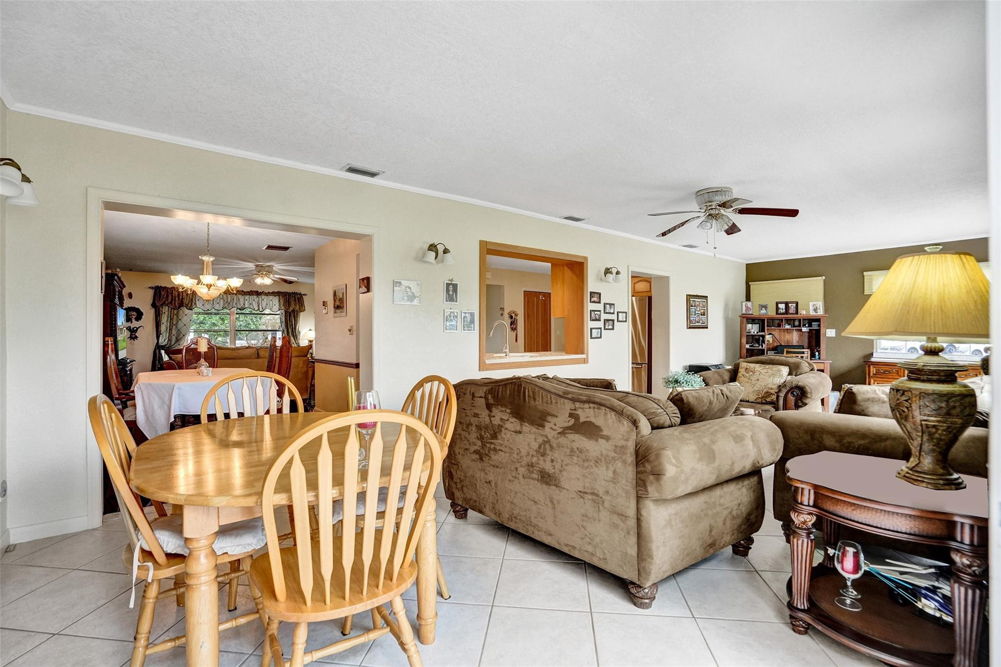 4607 NW 45th St