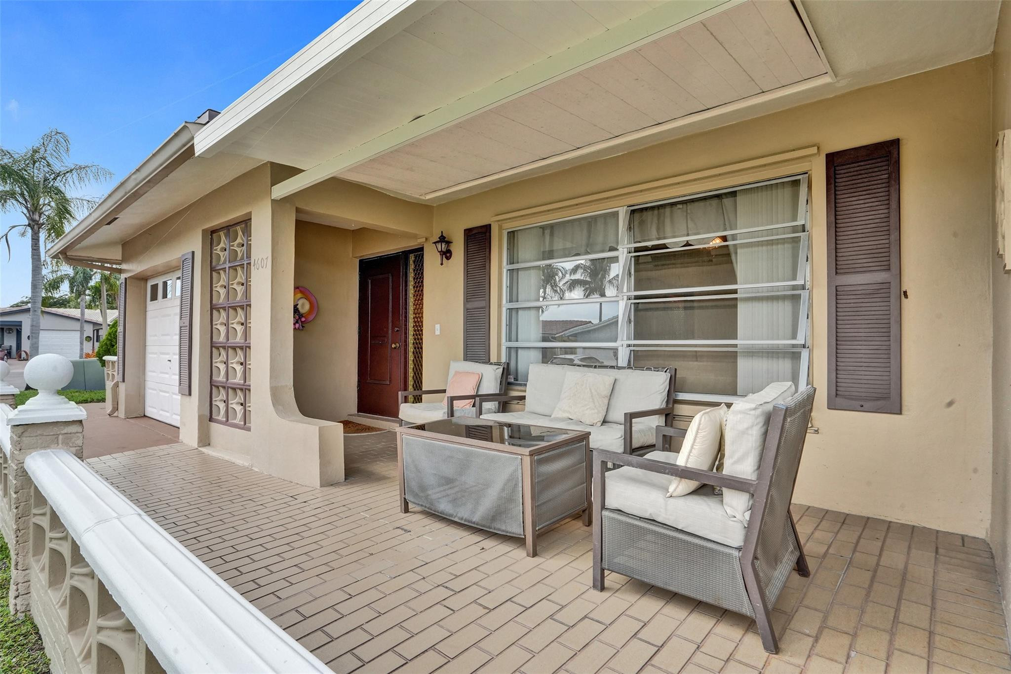 4607 NW 45th St
