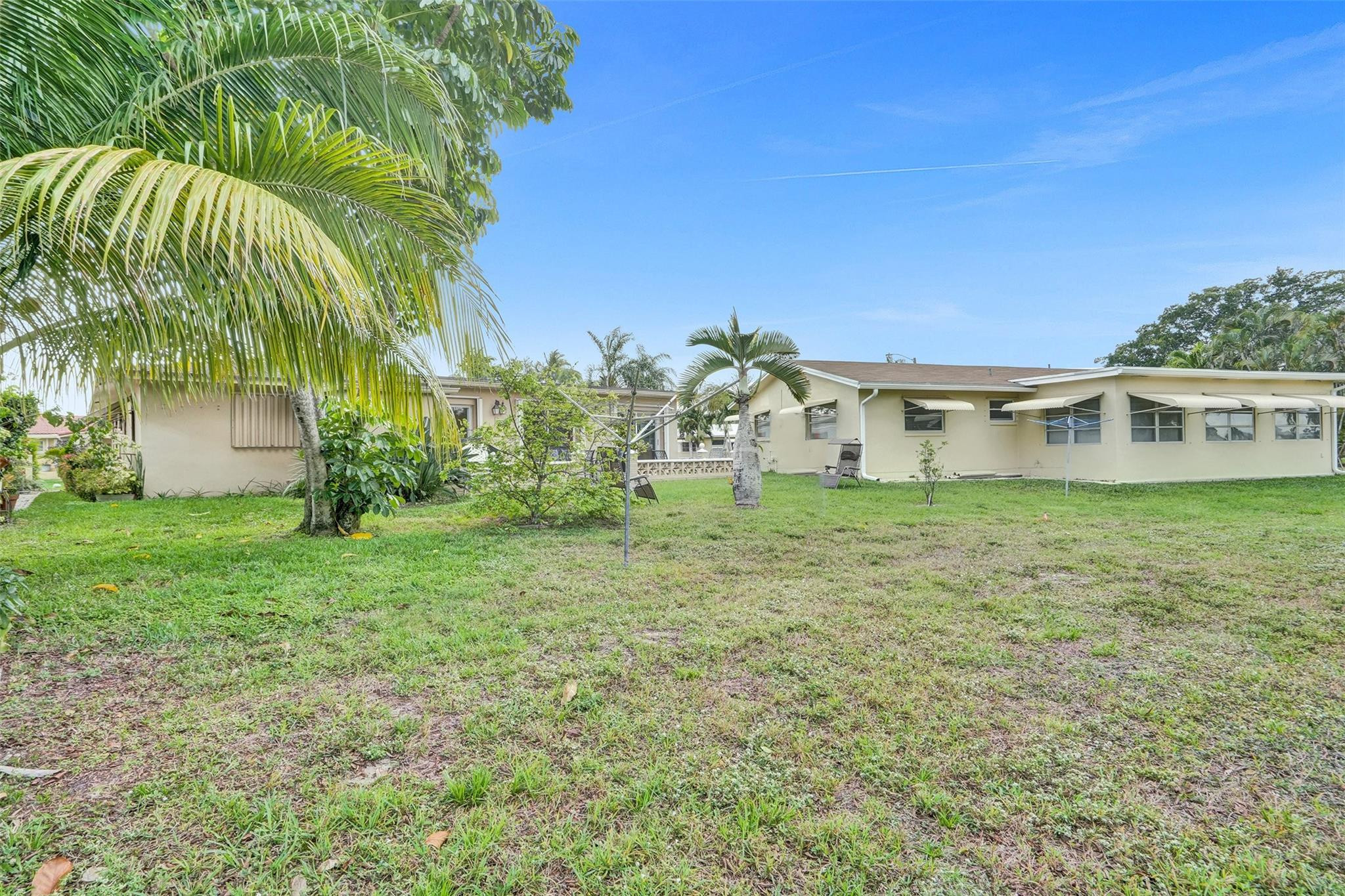 4607 NW 45th St