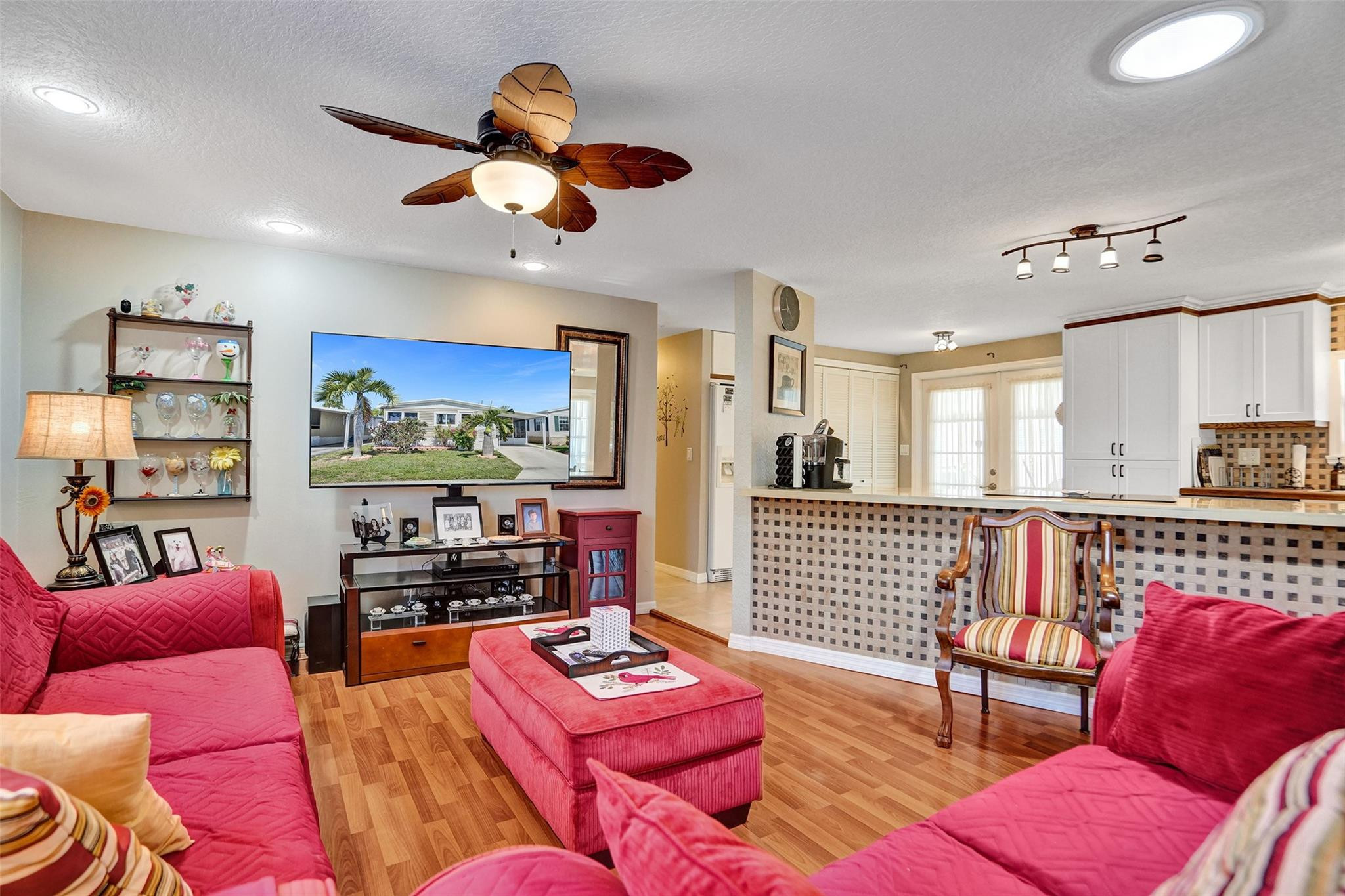 3221 Teakwood Ln