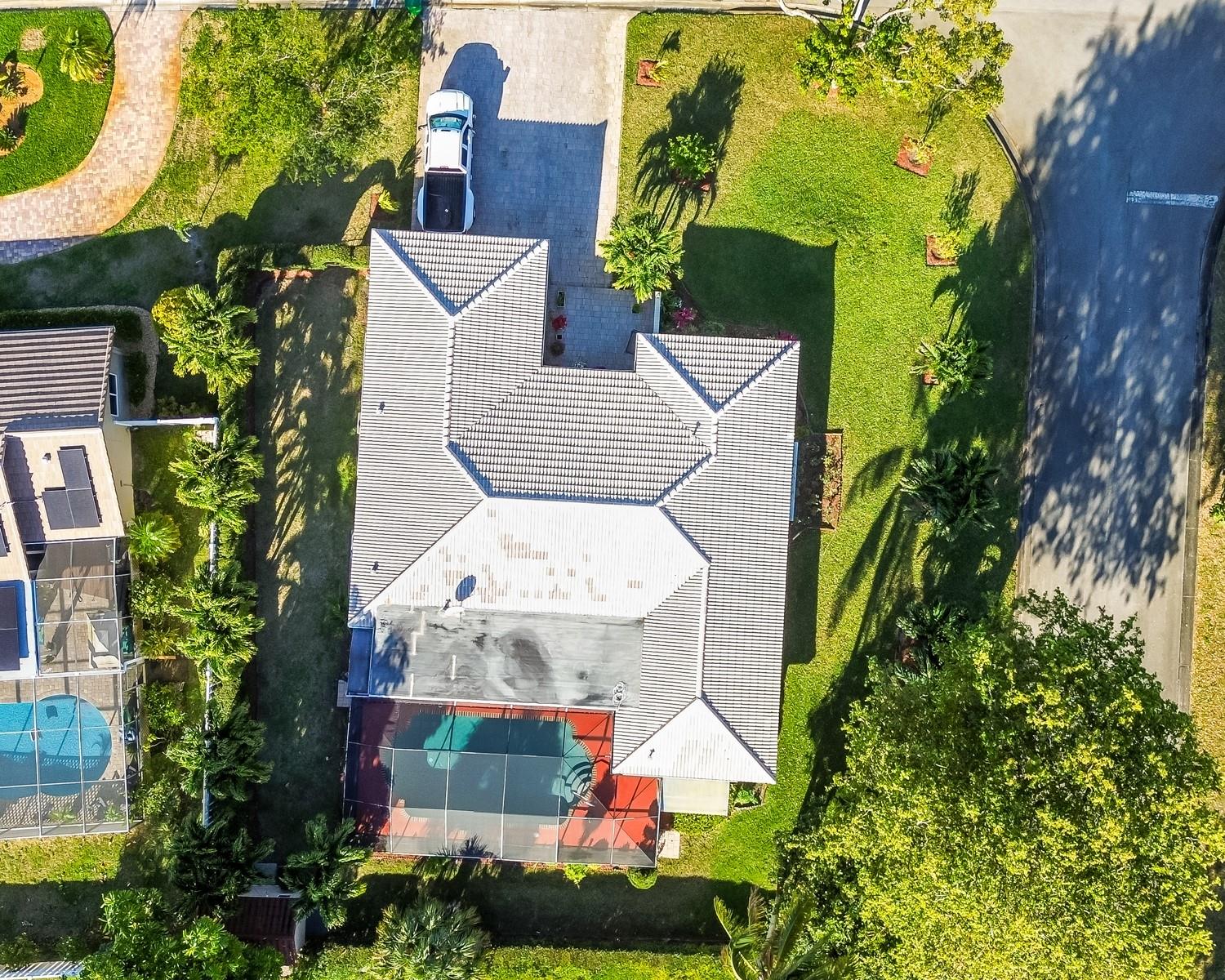 906 NW 83rd Dr