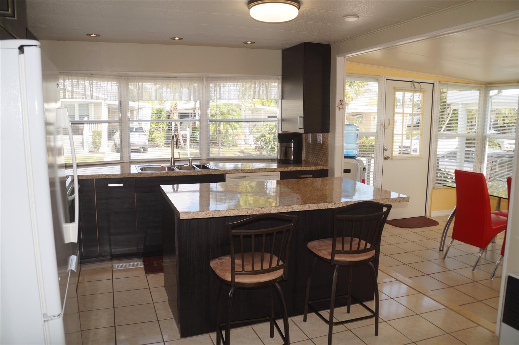 2948 W Marina Dr