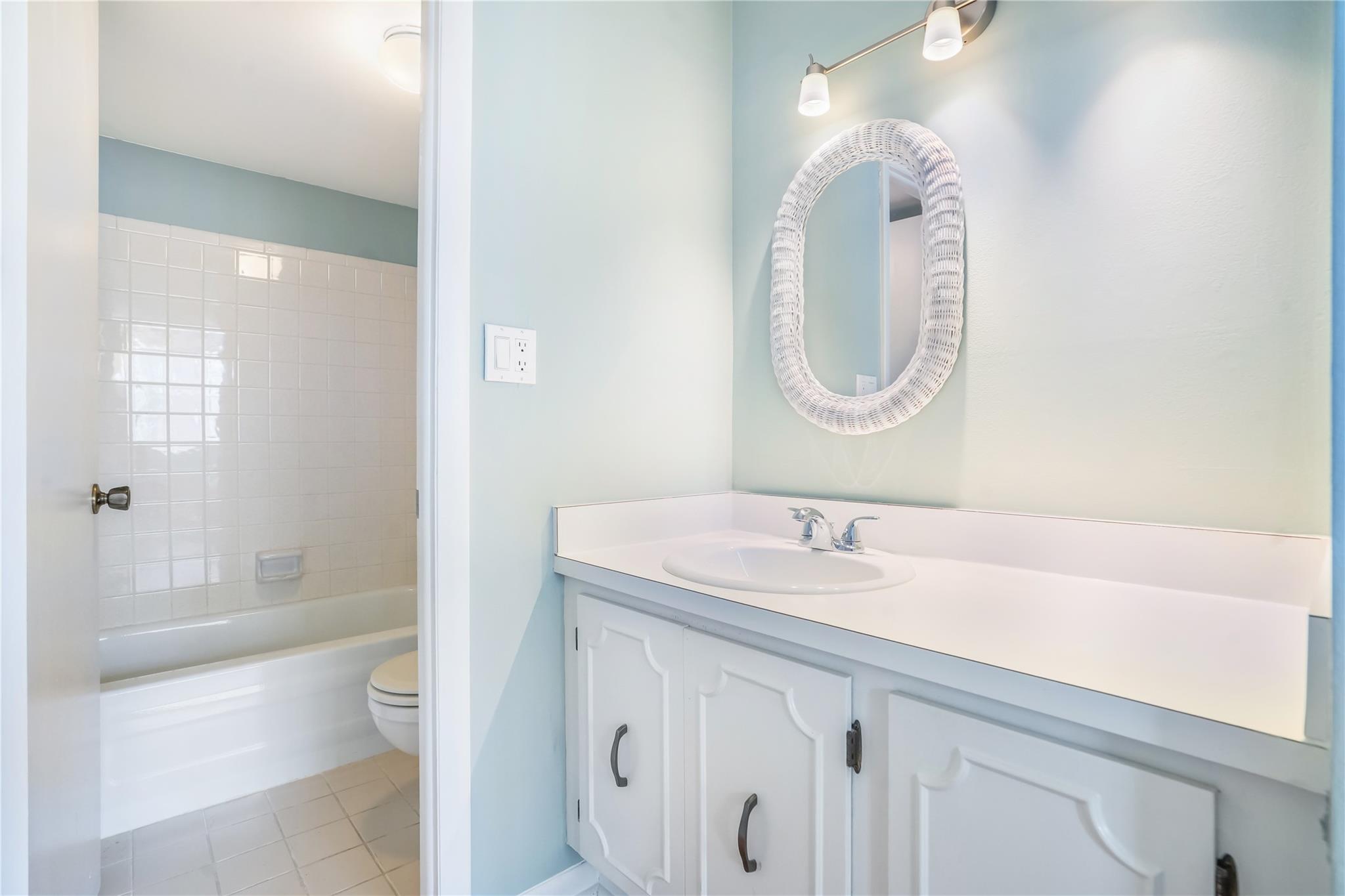 3113 S Ocean Dr 1008