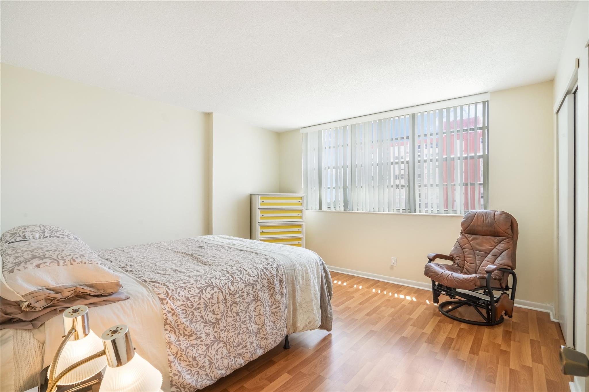 3113 S Ocean Dr 1008