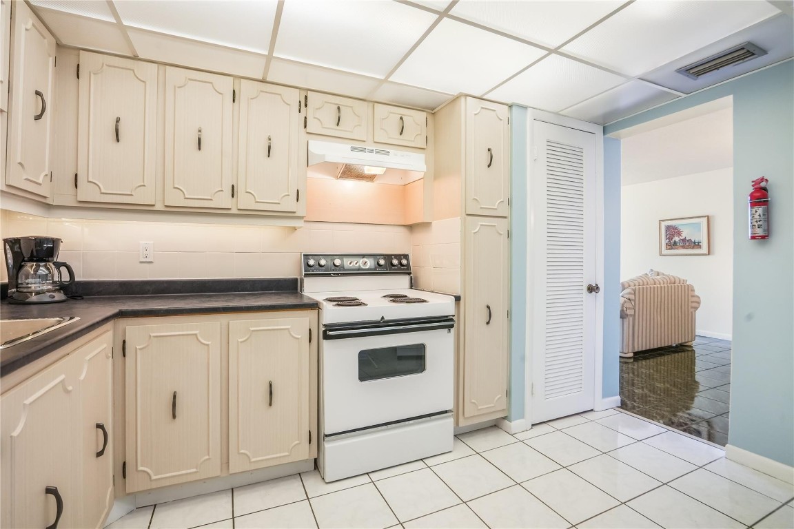 3113 S Ocean Dr 1008