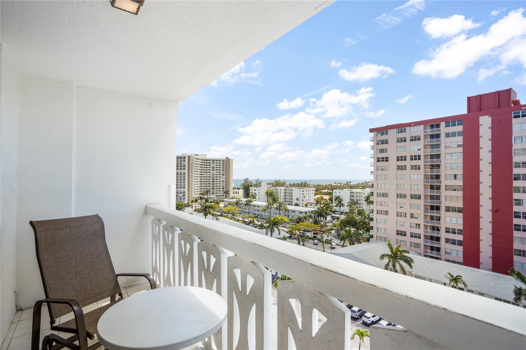 3113 S Ocean Dr 1008
