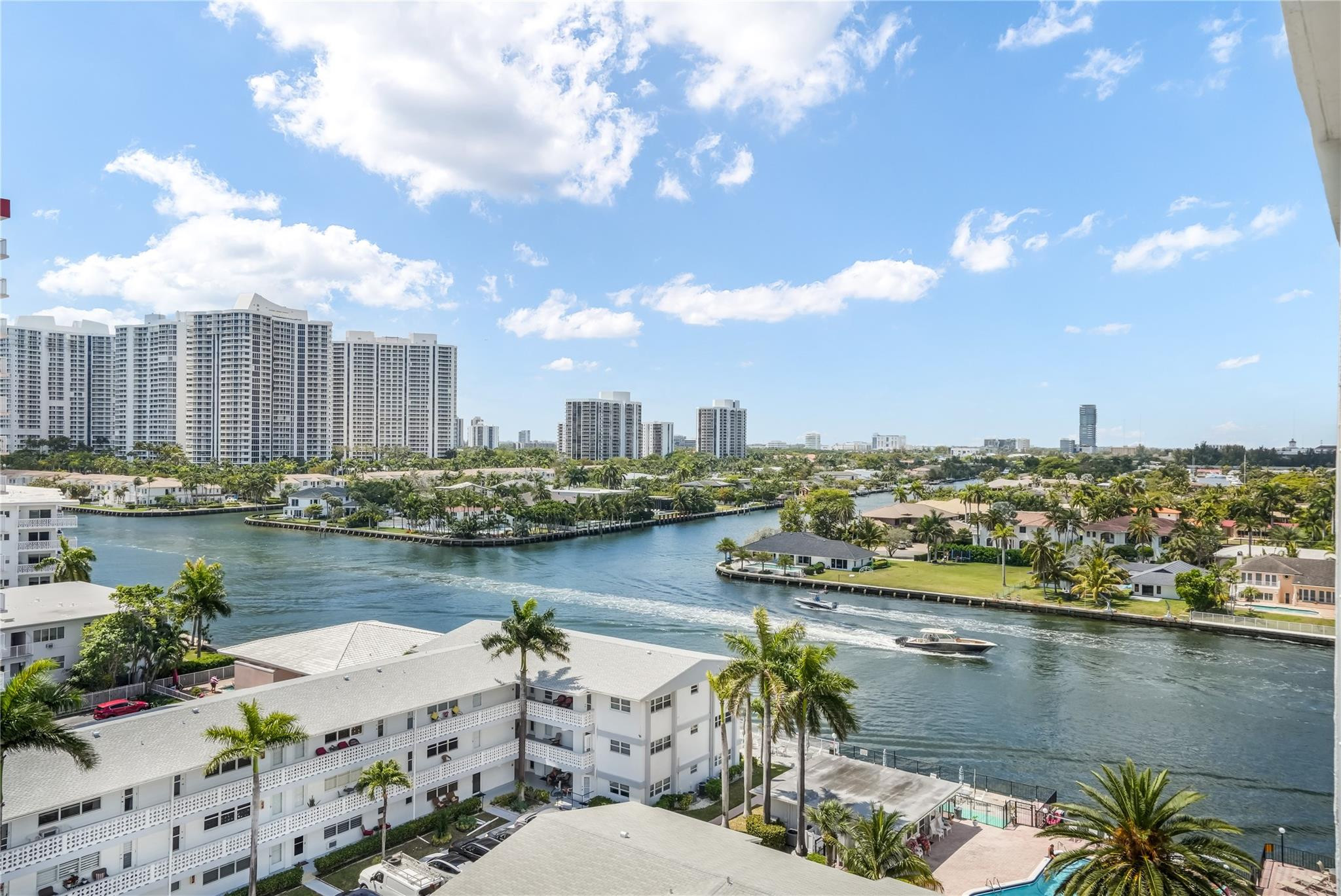 3113 S Ocean Dr 1008