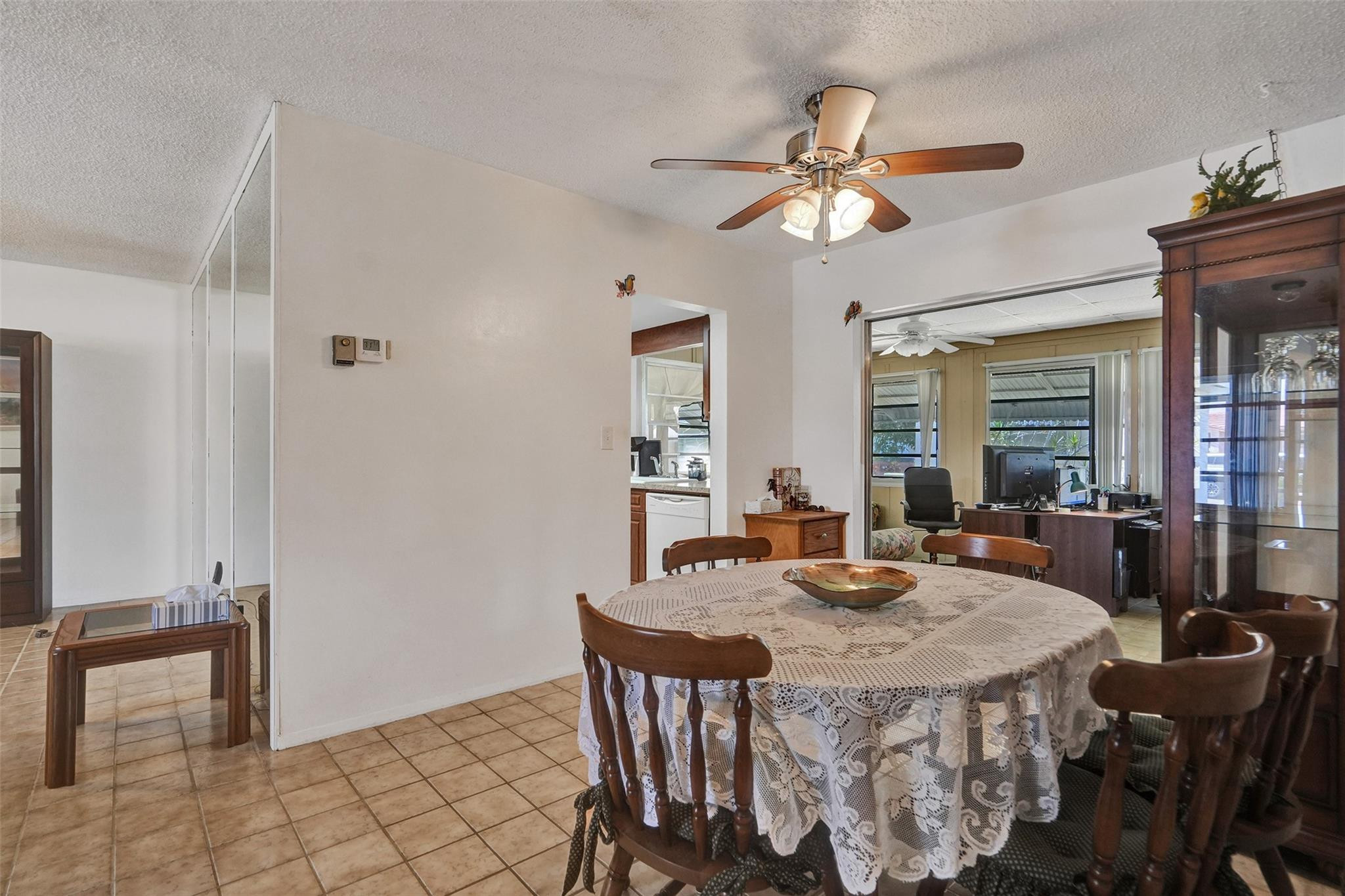 4610 Highland Dr