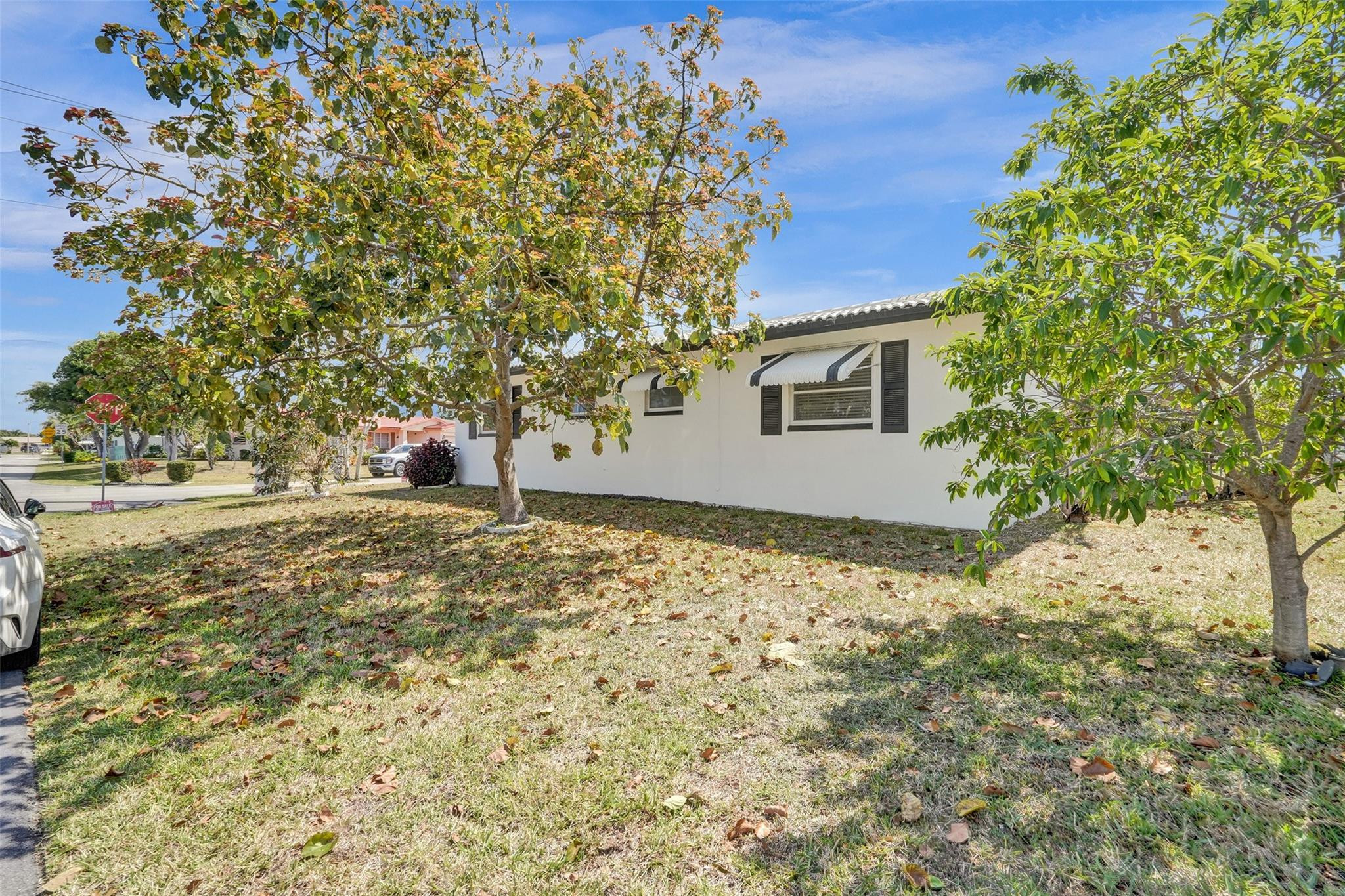 4610 Highland Dr