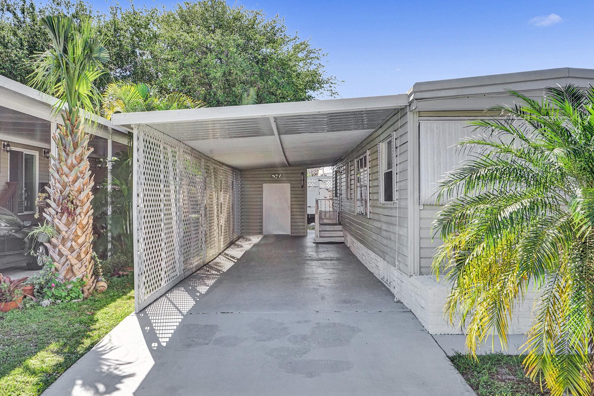 1681 SW 83rd Ter