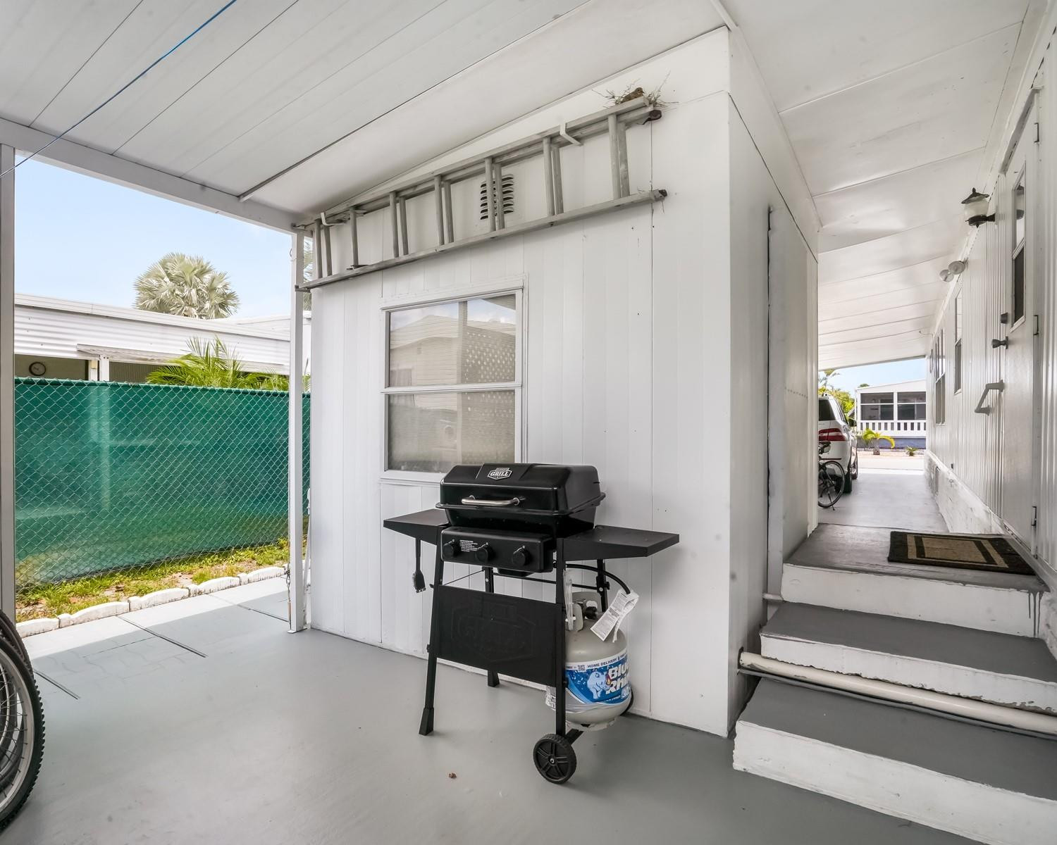 2309 SW 83rd Ter