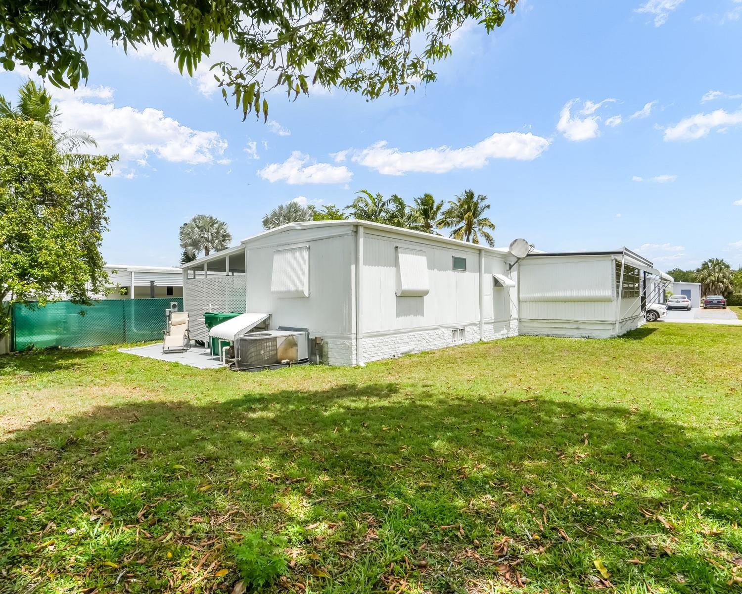 2309 SW 83rd Ter