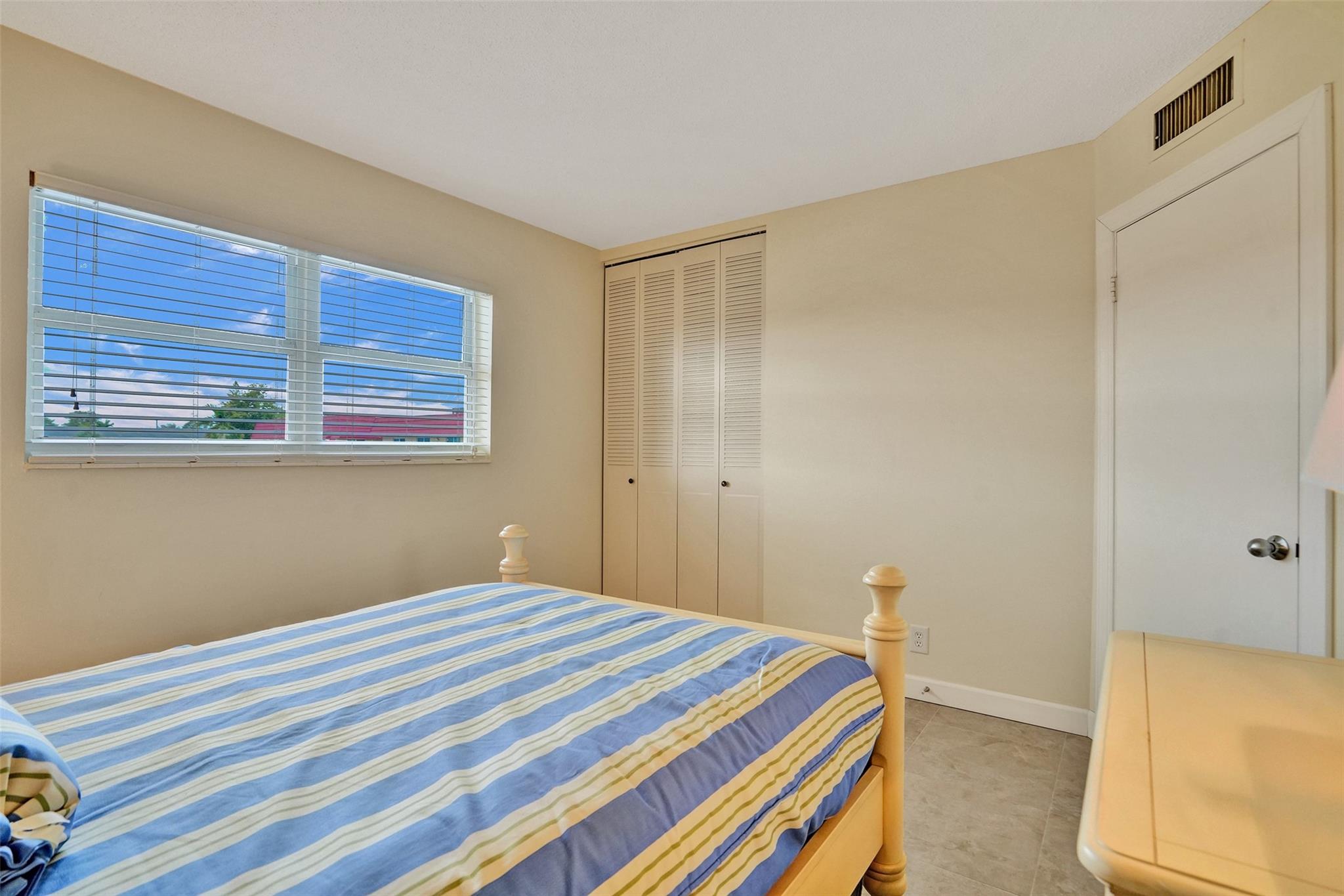 4431 NW 16th St 209