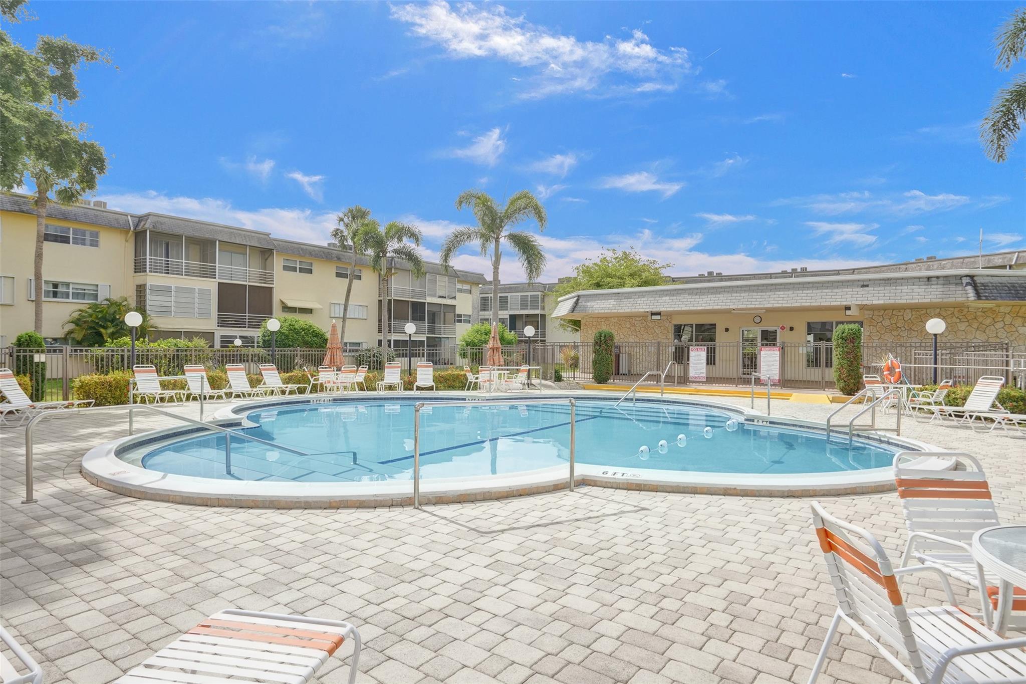 4431 NW 16th St 209