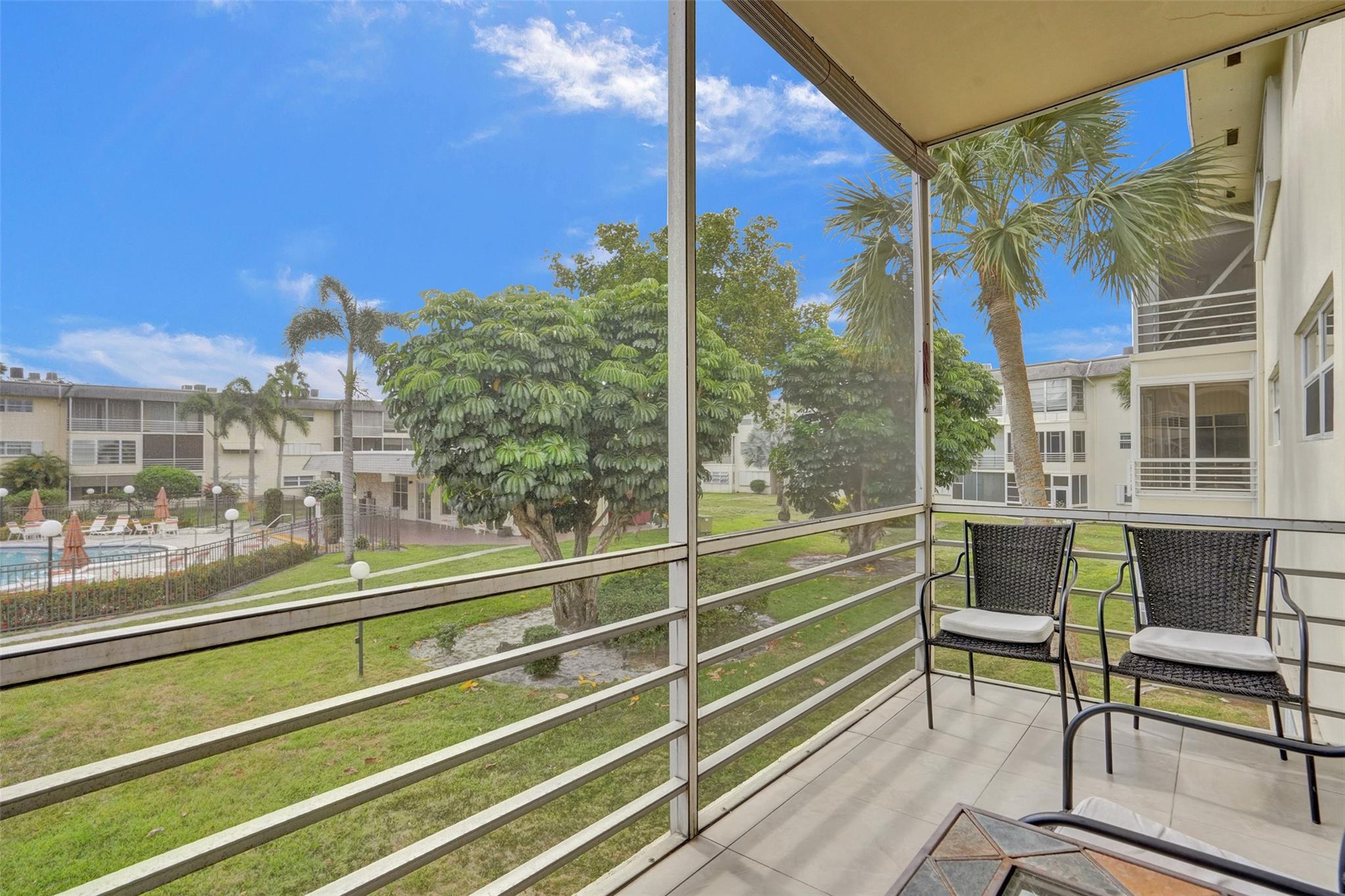 4431 NW 16th St 209