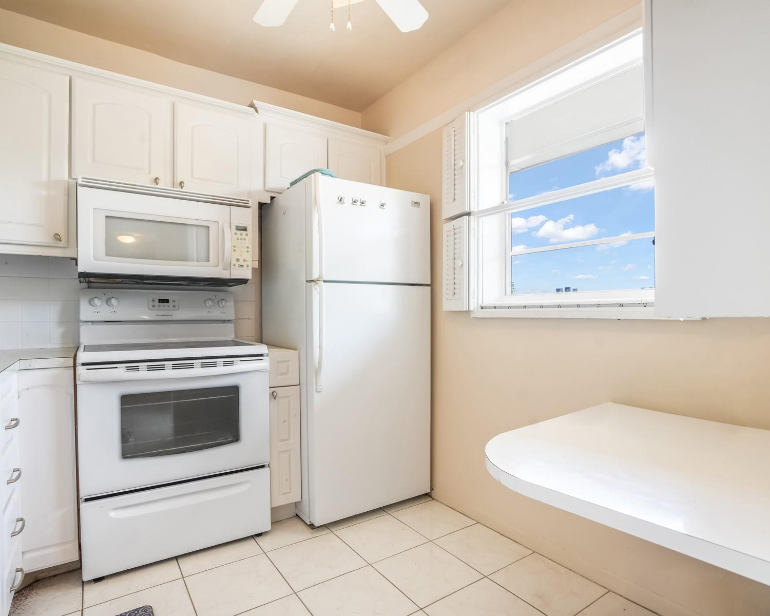 3400 NW 48th Ave 611