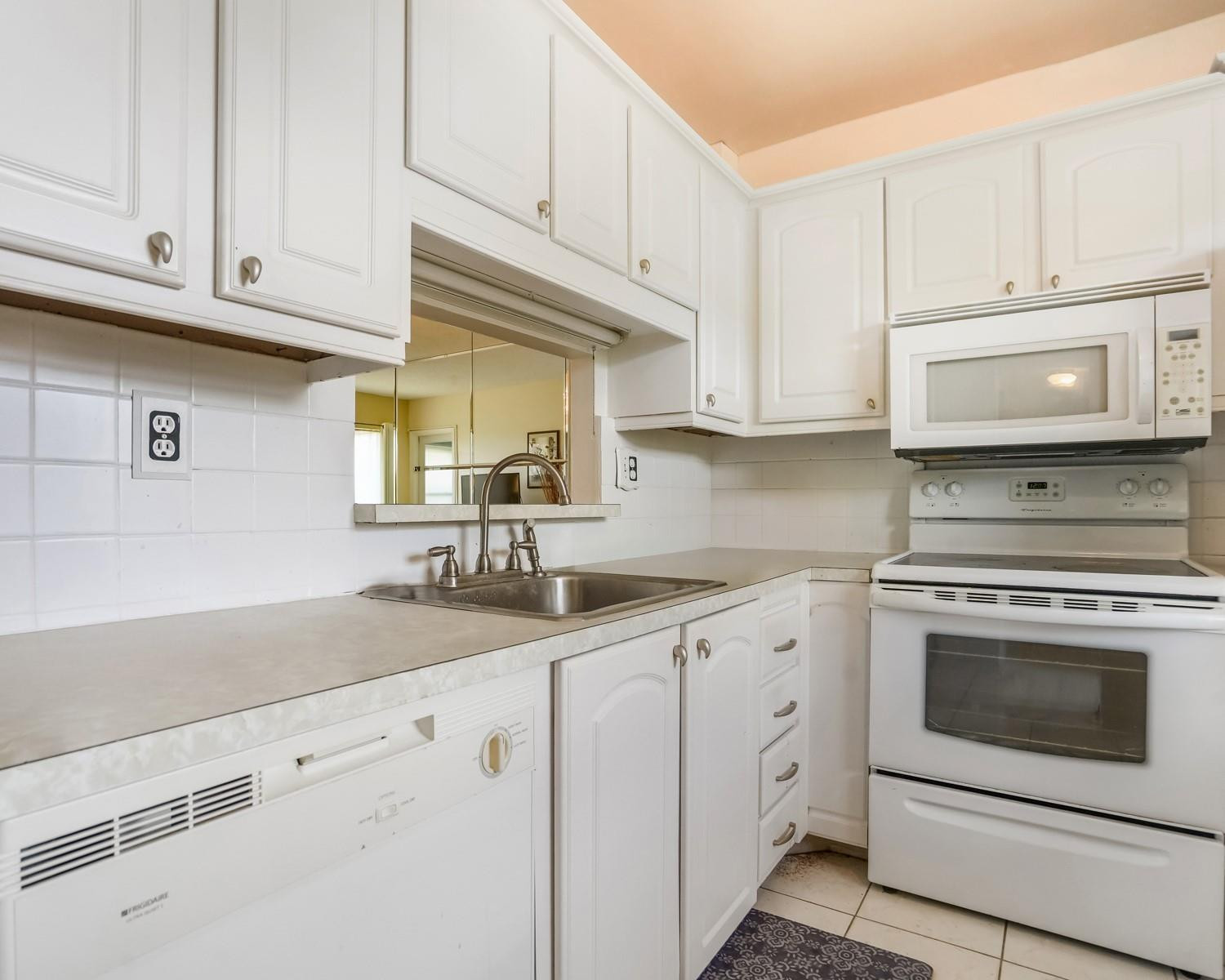 3400 NW 48th Ave 611