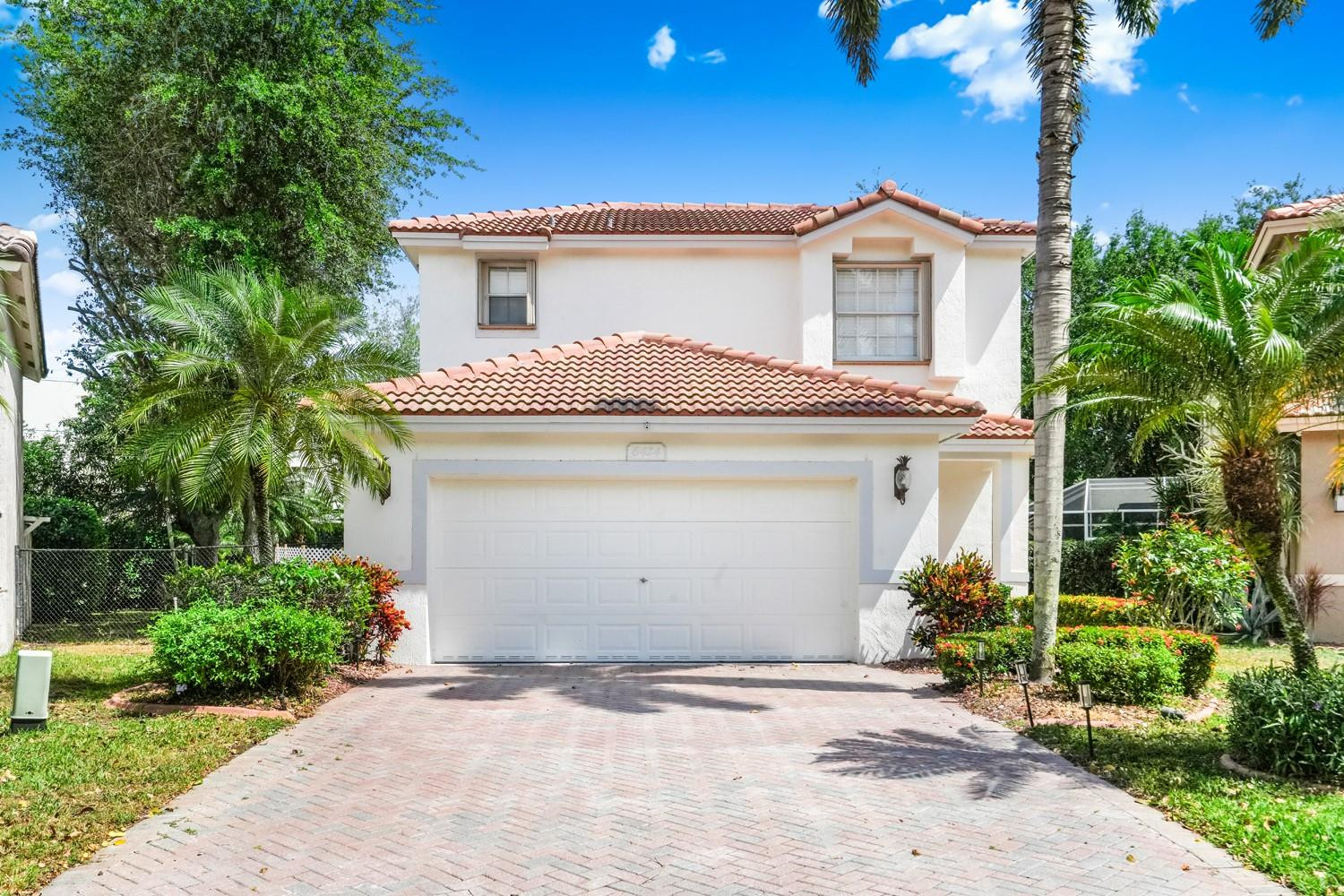 6424 Egret Ave