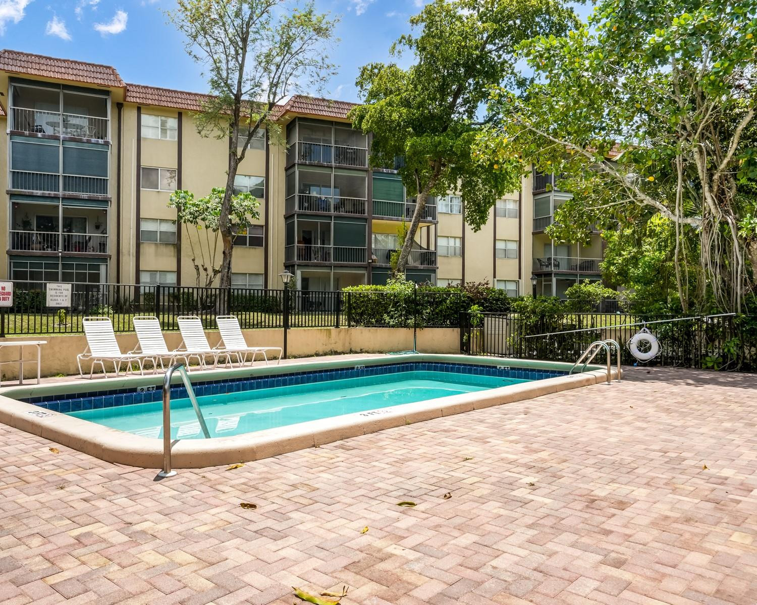 6201 N Falls Cir Dr 109