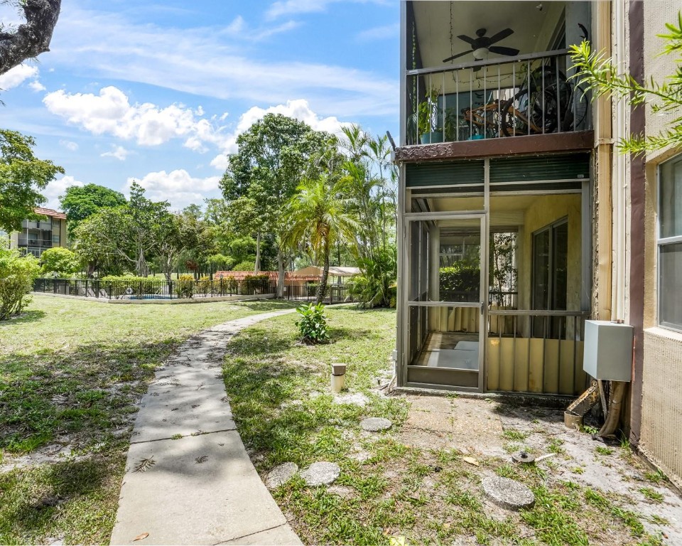 6201 N Falls Cir Dr 109