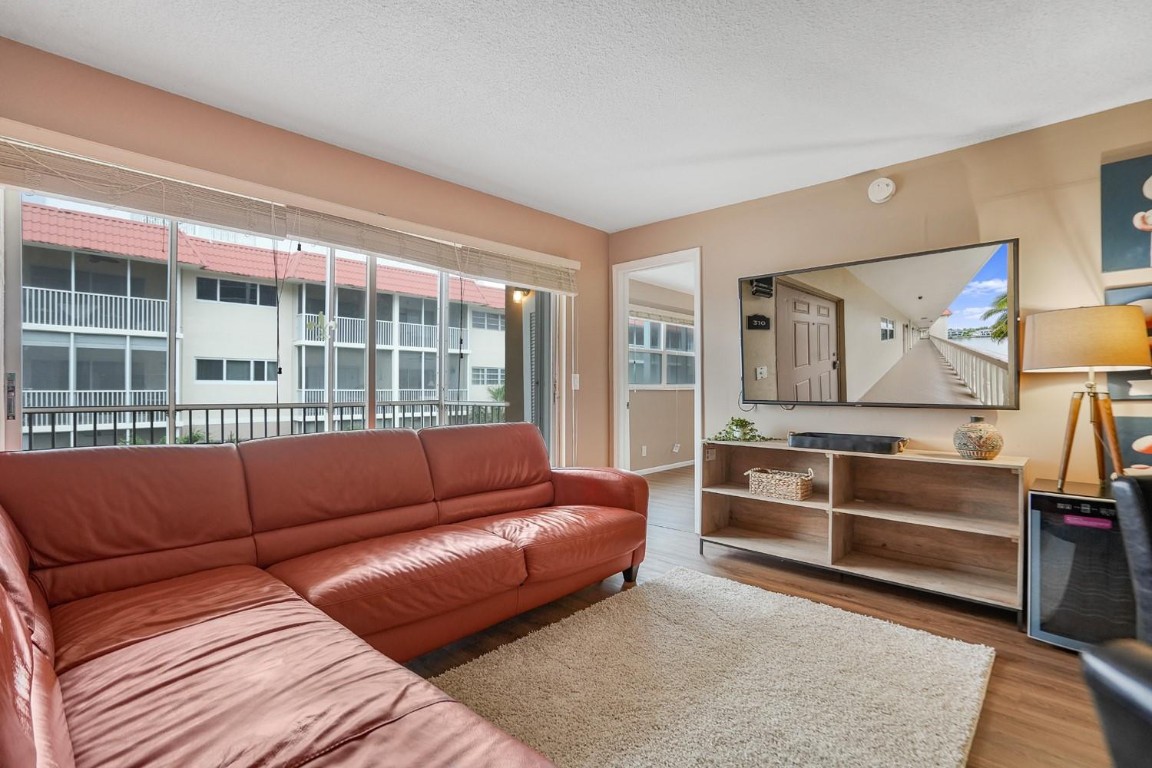 2081 S Ocean Drive 310