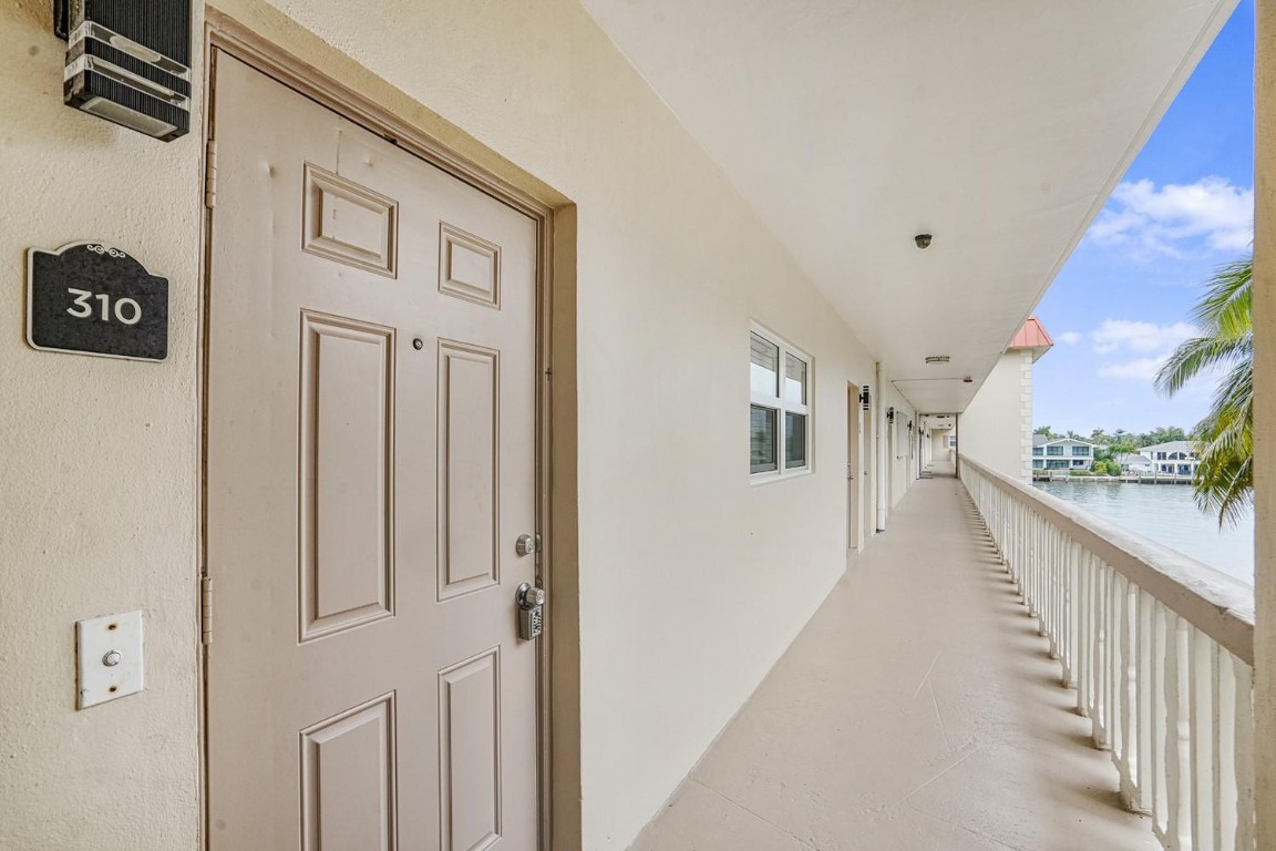 2081 S Ocean Drive 310