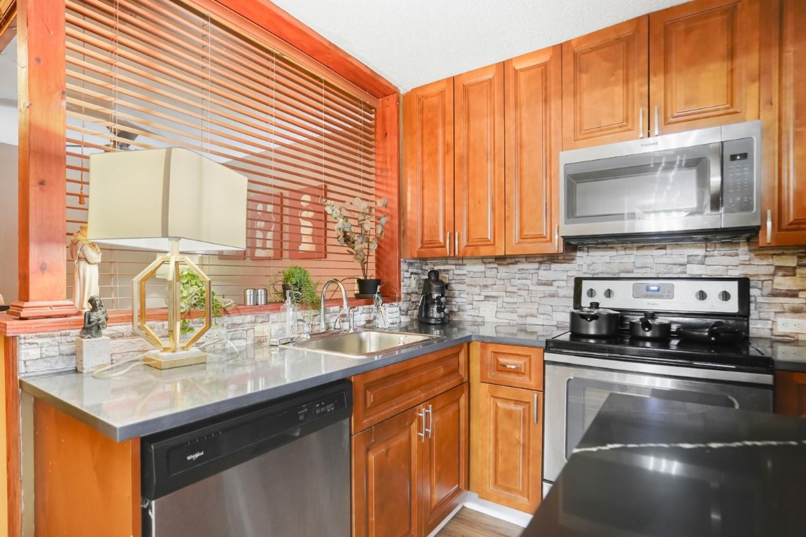 2081 S Ocean Drive 310