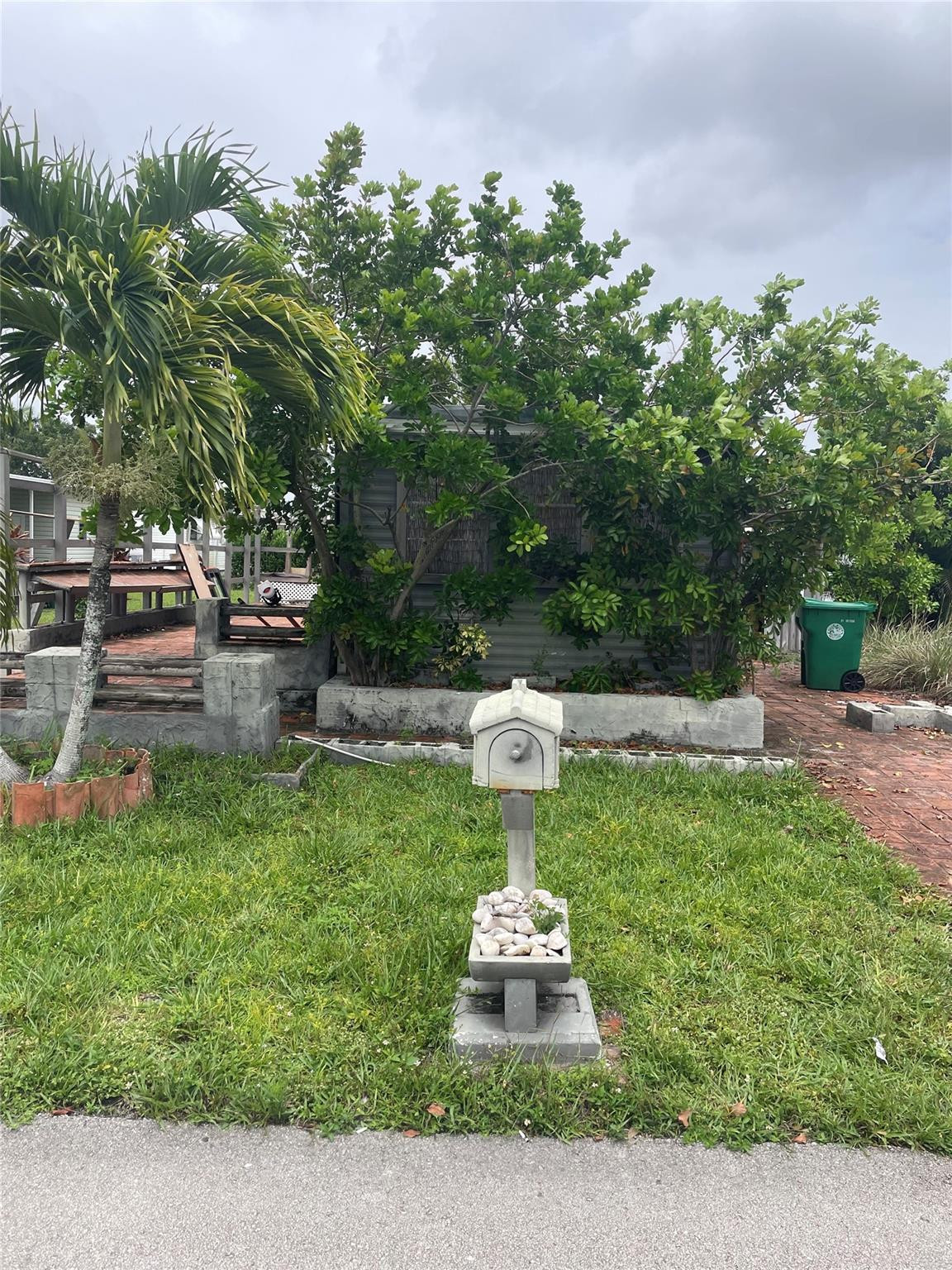 1851 SW 83rd Ter