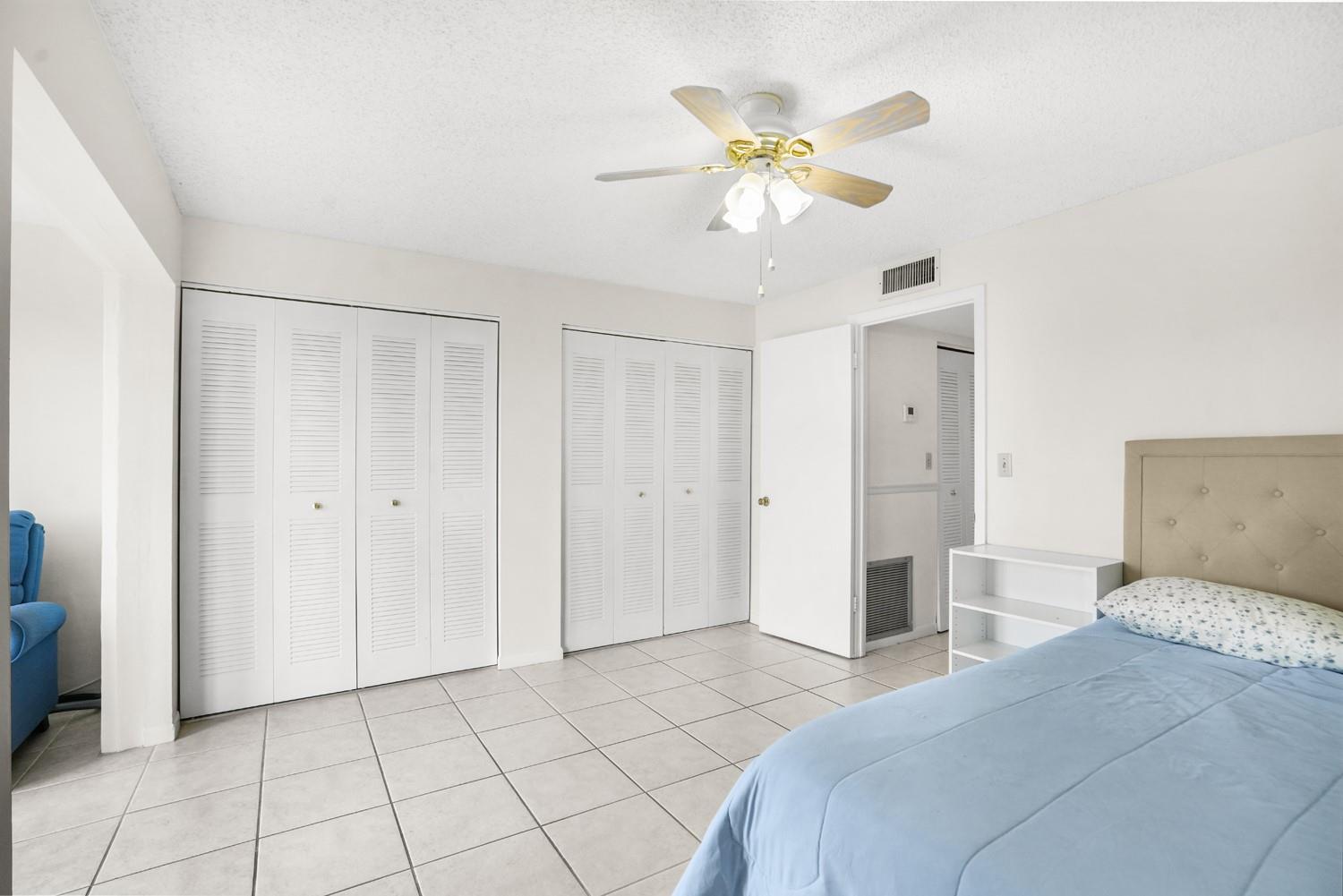 9081 Sunrise Lakes Blvd 214