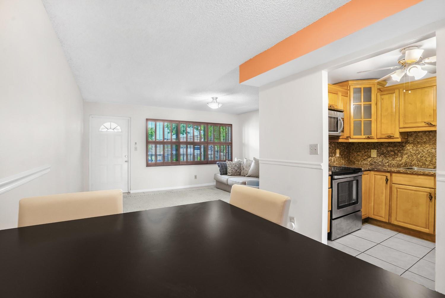 9081 Sunrise Lakes Blvd 214