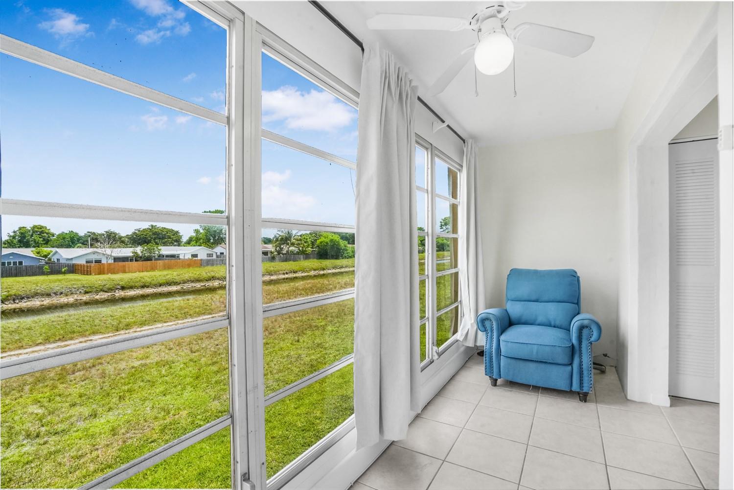 9081 Sunrise Lakes Blvd 214