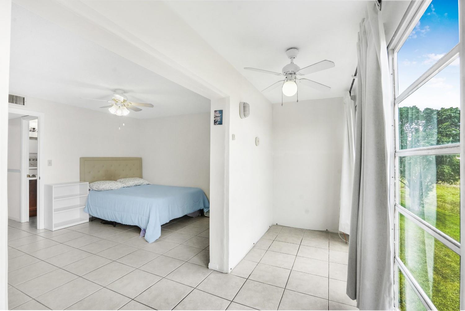 9081 Sunrise Lakes Blvd 214