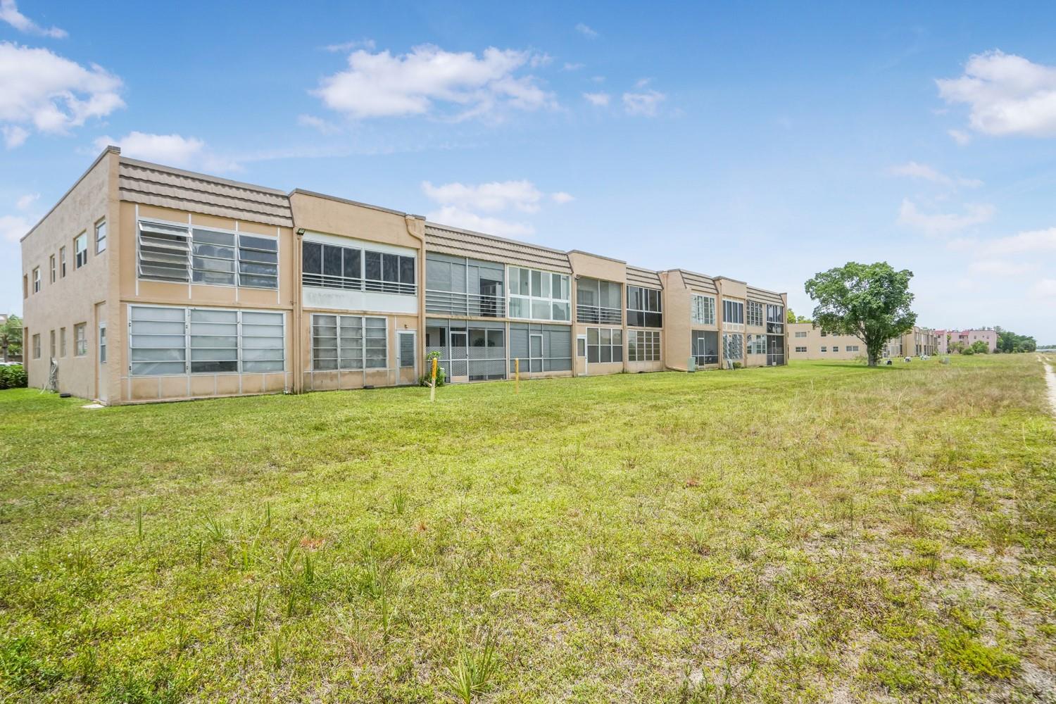 9081 Sunrise Lakes Blvd 214