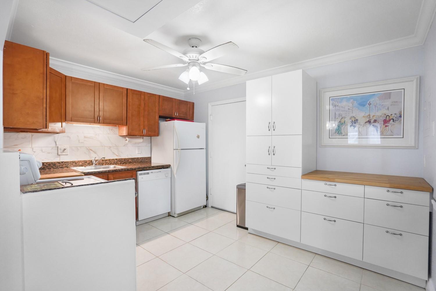 4750 NW 22nd Ct 115