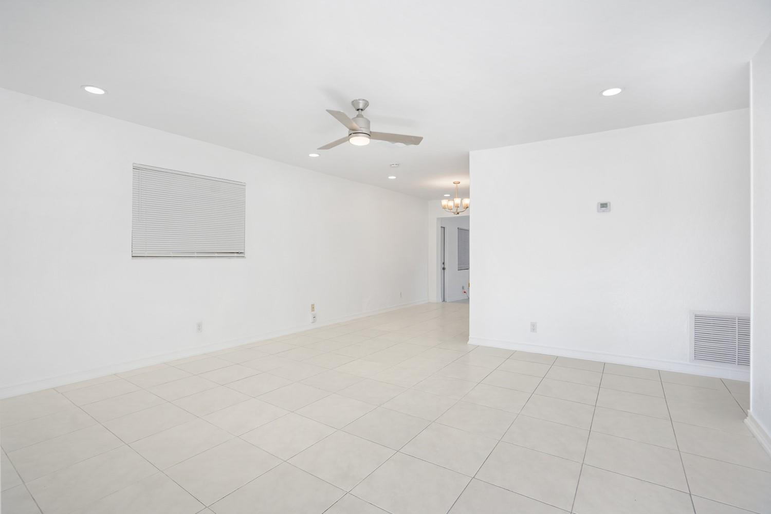 7505 NW 58th St