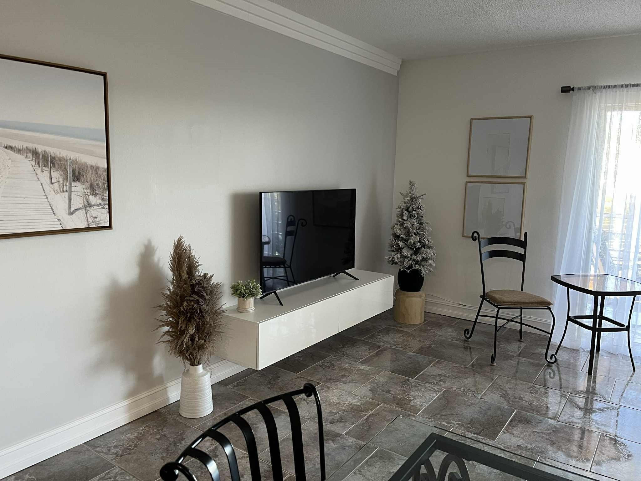 4770 NW 21st St 405