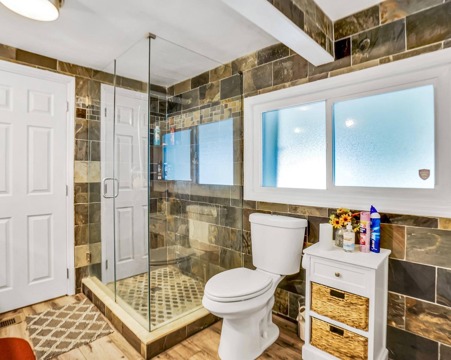 3055 Lakeshore Drive