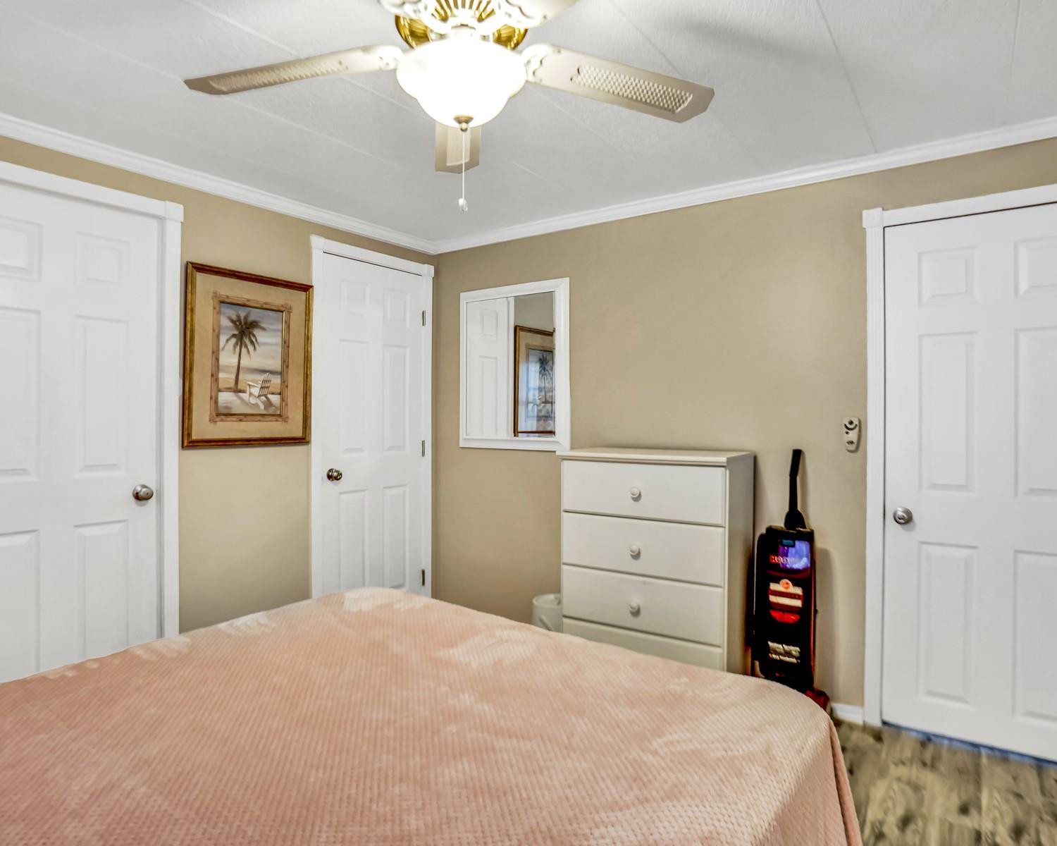 3055 Lakeshore Drive