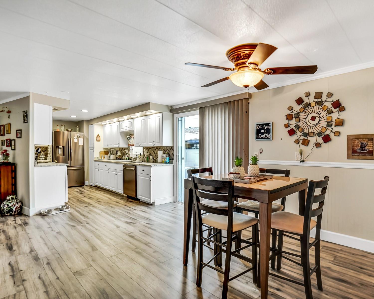 3055 Lakeshore Drive