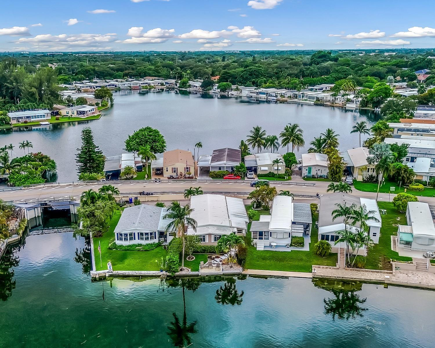 3055 Lakeshore Drive