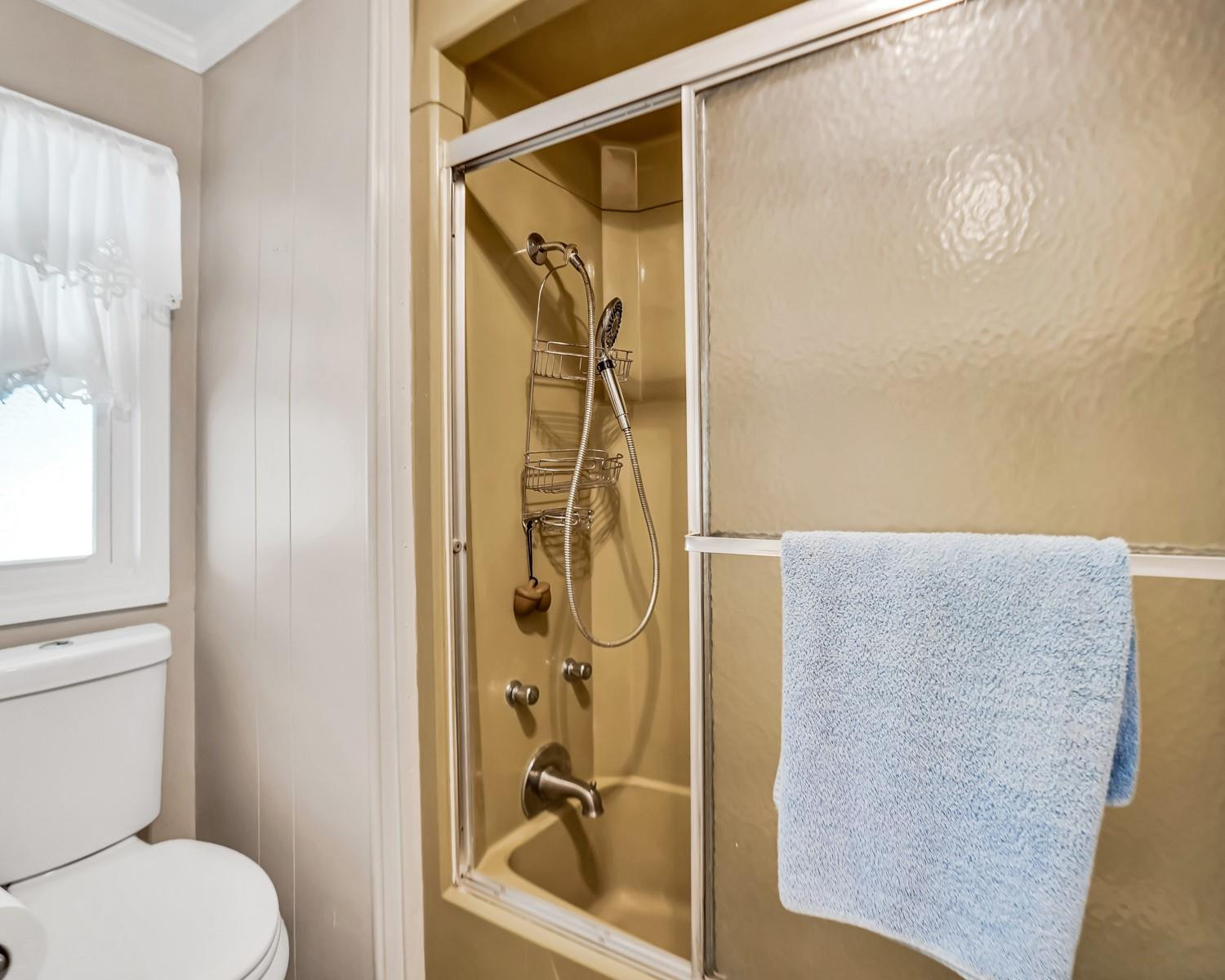 3055 Lakeshore Drive