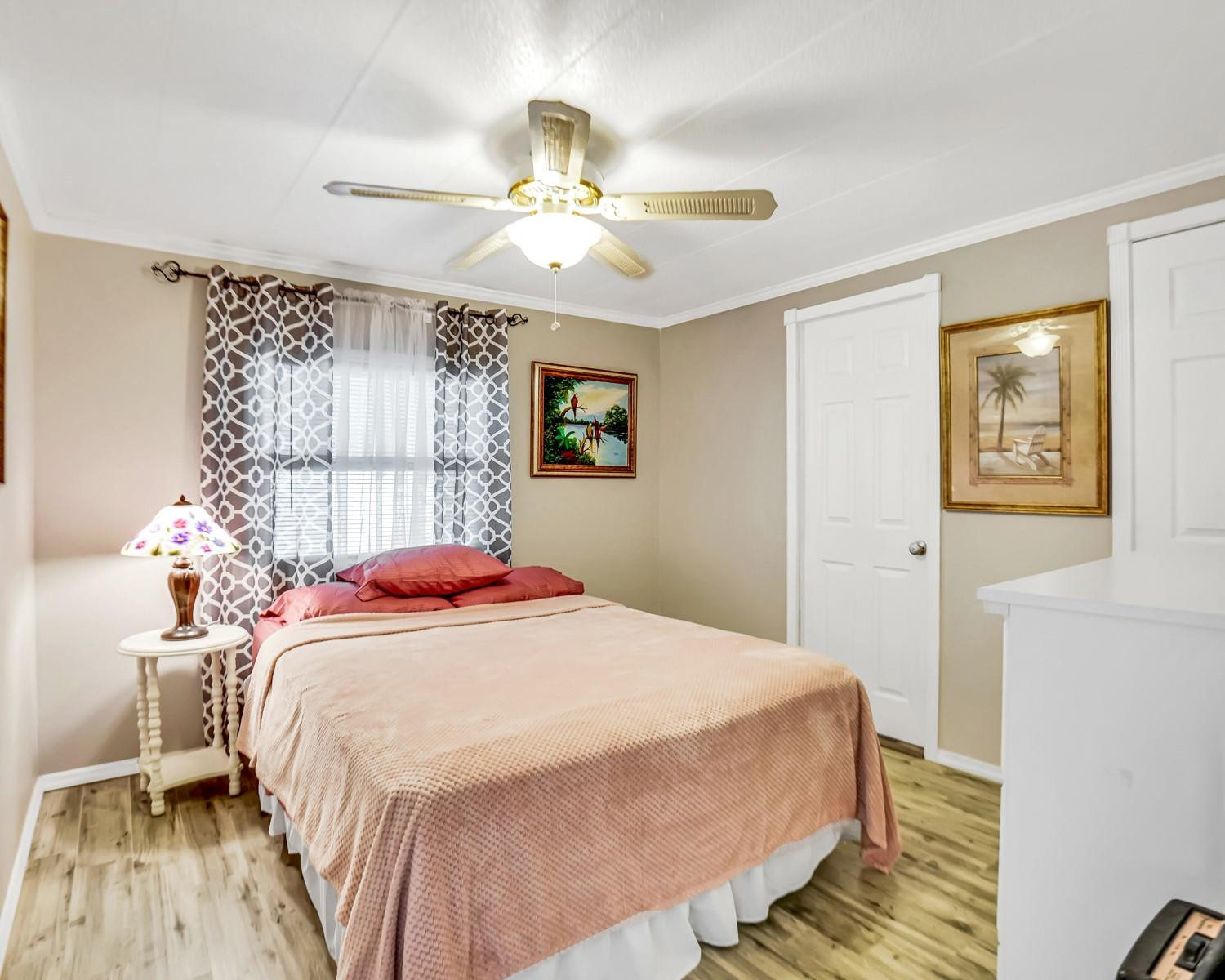 3055 Lakeshore Drive