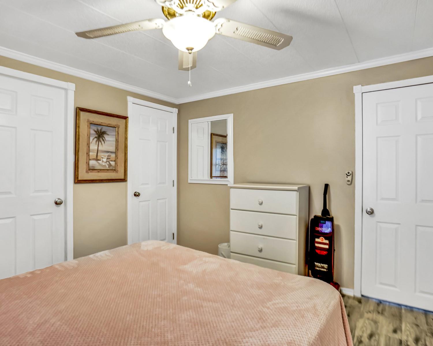 3055 Lakeshore Drive